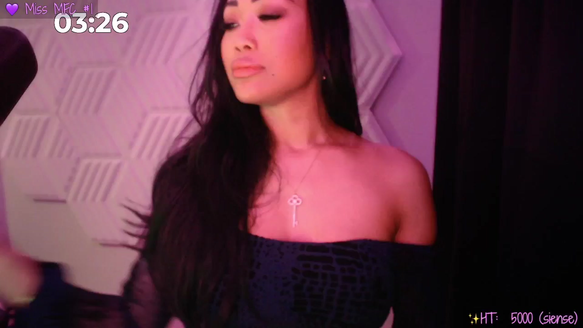 Gallery image thumbnail from SinCityVEE's myfreecams stream on, 01/12/2025, 09:20 image 15 of 20