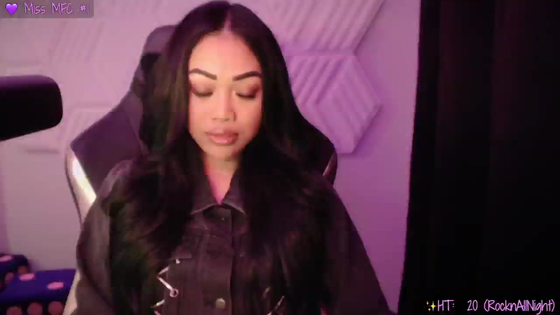 Gallery image thumbnail from SinCityVEE's myfreecams stream on, 01/13/2025, 07:31 image 2 of 20