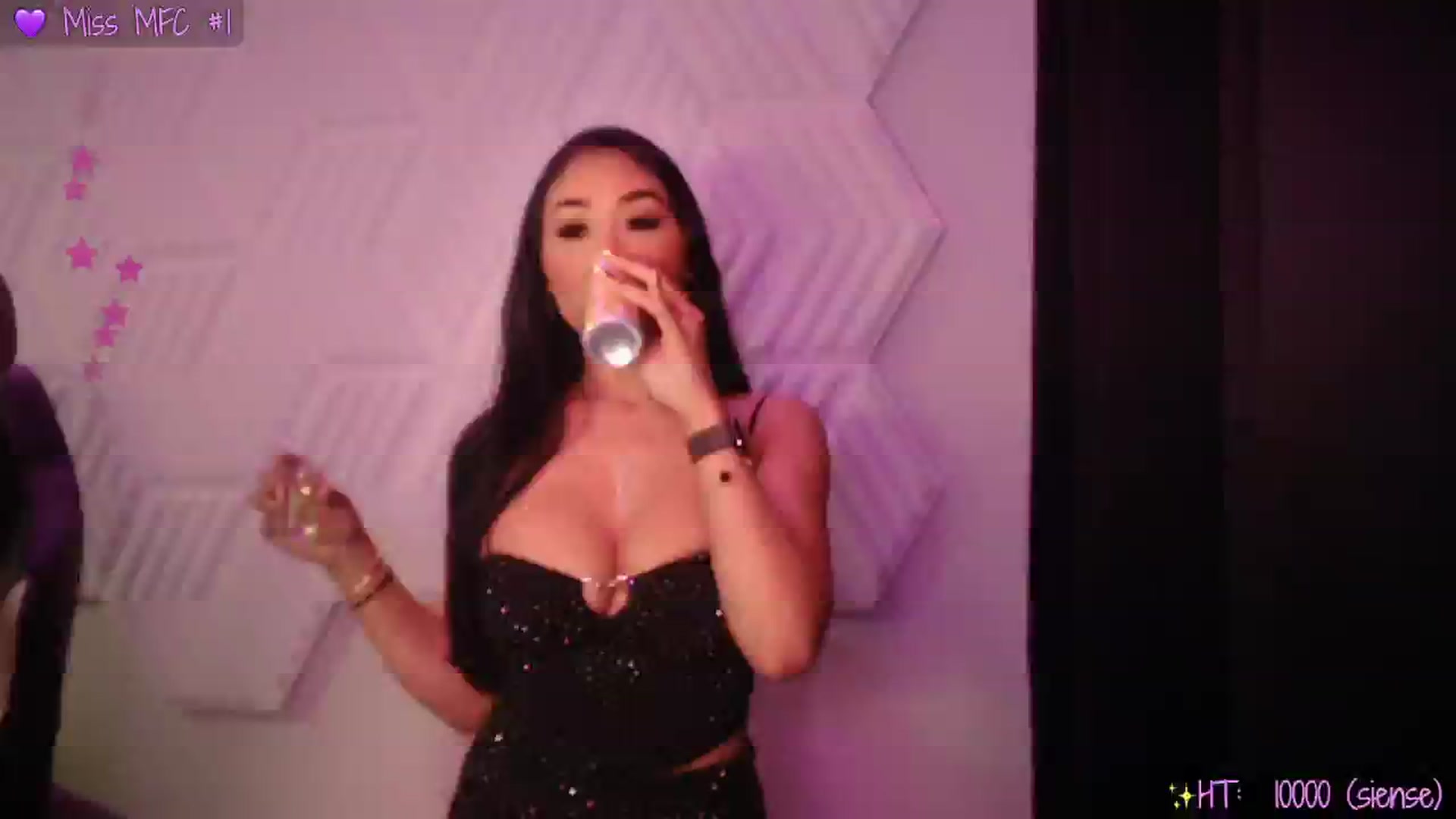 Gallery image thumbnail from SinCityVEE's myfreecams stream on, 01/15/2025, 06:23 image 18 of 20