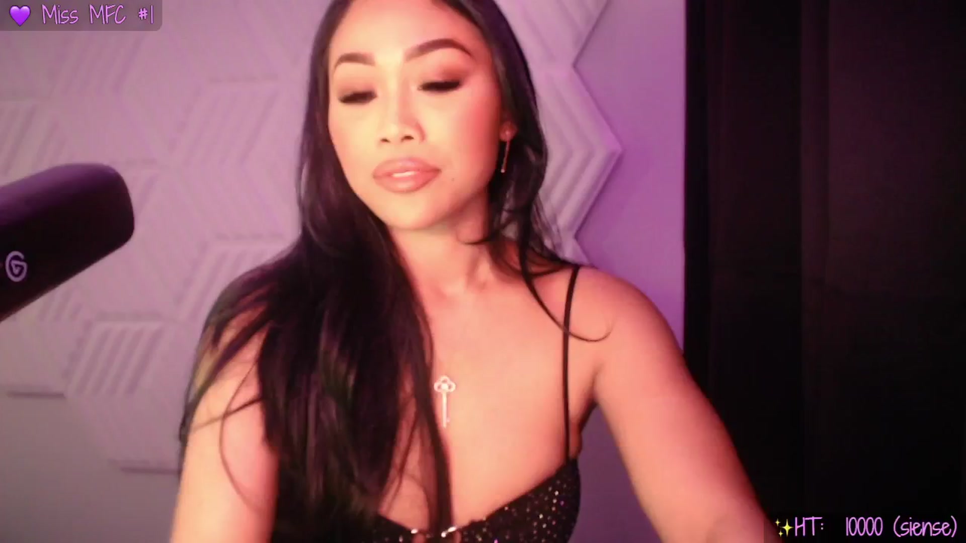 Gallery image thumbnail from SinCityVEE's myfreecams stream on, 01/15/2025, 07:53 image 1 of 20