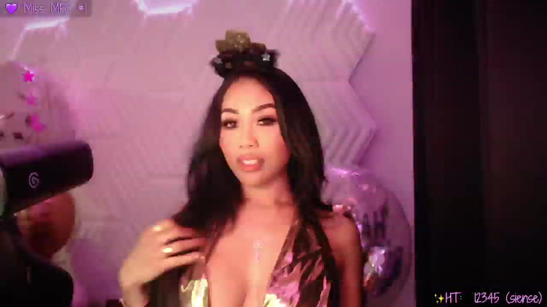 Gallery image thumbnail from SinCityVEE's myfreecams stream on, 01/16/2025, 08:00 image 13 of 20