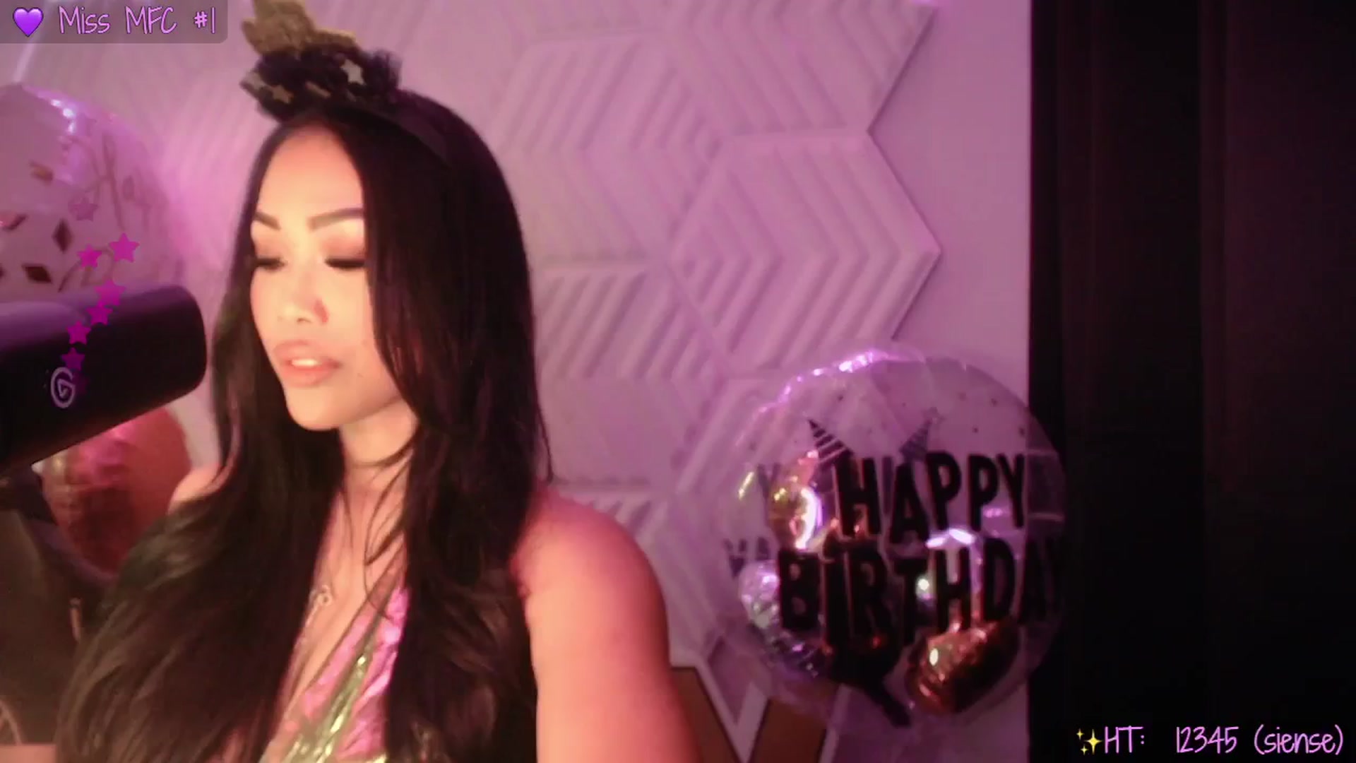 Gallery image thumbnail from SinCityVEE's myfreecams stream on, 01/16/2025, 08:00 image 16 of 20