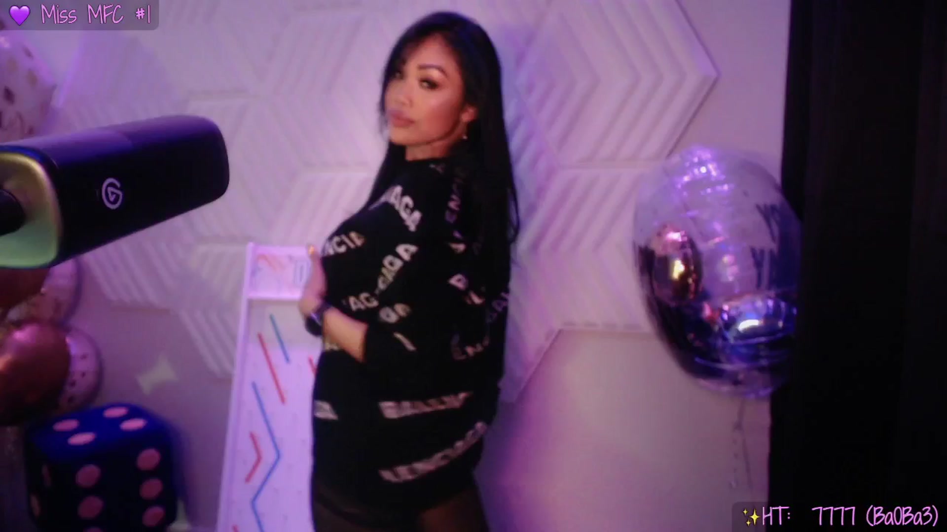 Gallery image thumbnail from SinCityVEE's myfreecams stream on, 01/18/2025, 08:54 image 9 of 20