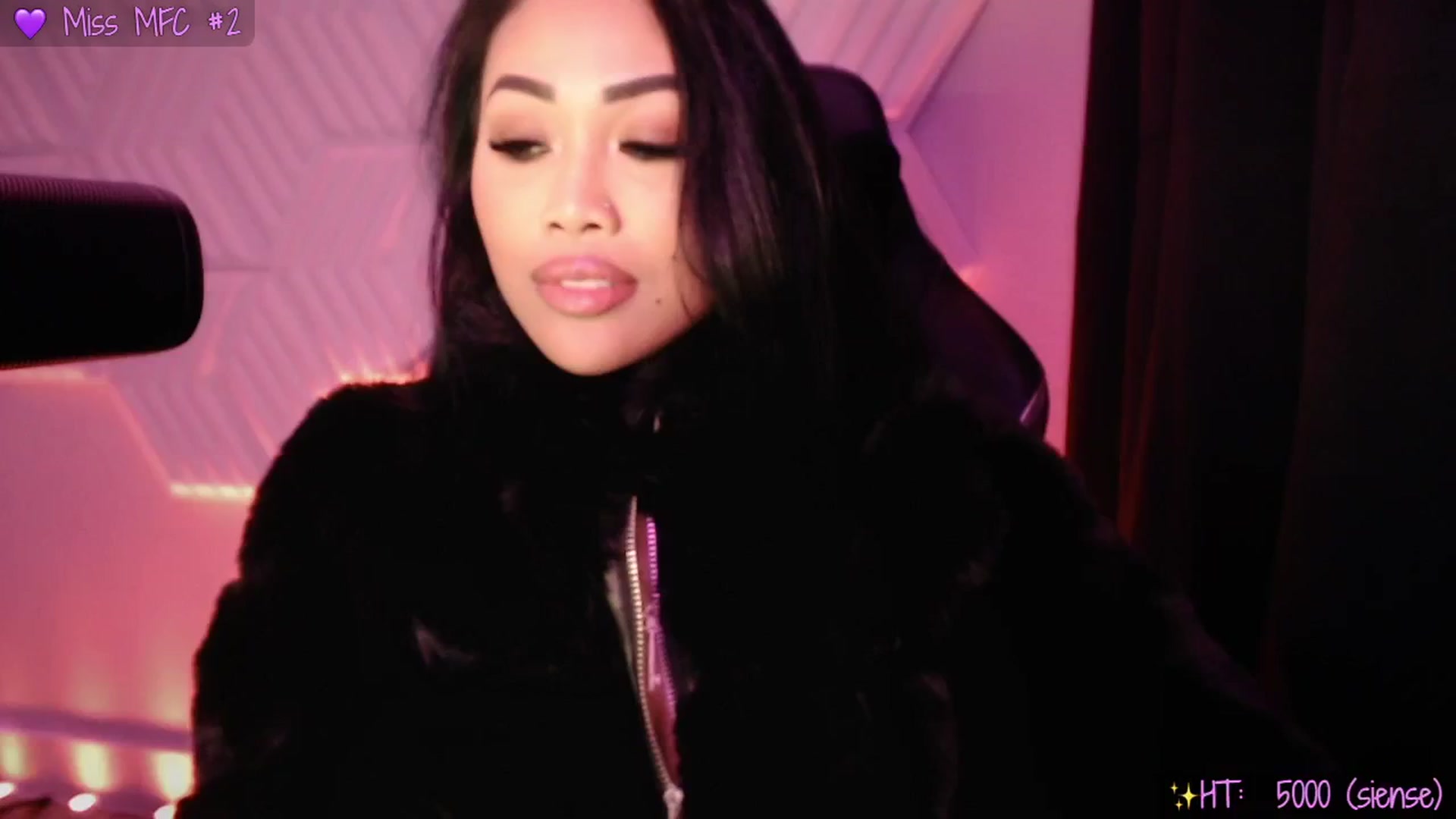 Gallery image thumbnail from SinCityVEE's myfreecams stream on, 01/24/2025, 07:53 image 12 of 20