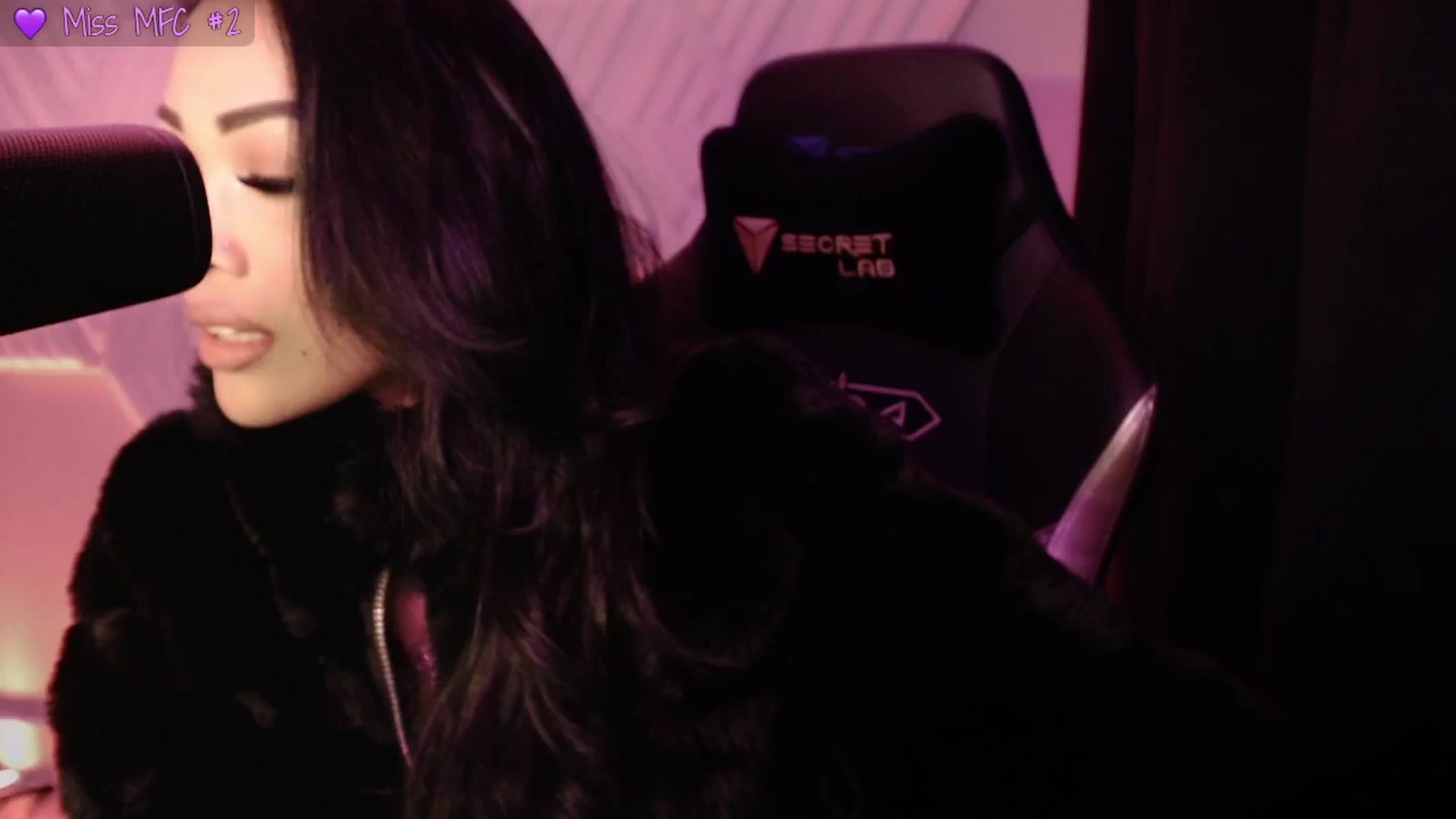 Gallery image thumbnail from SinCityVEE's myfreecams stream on, 01/24/2025, 07:53 image 6 of 20