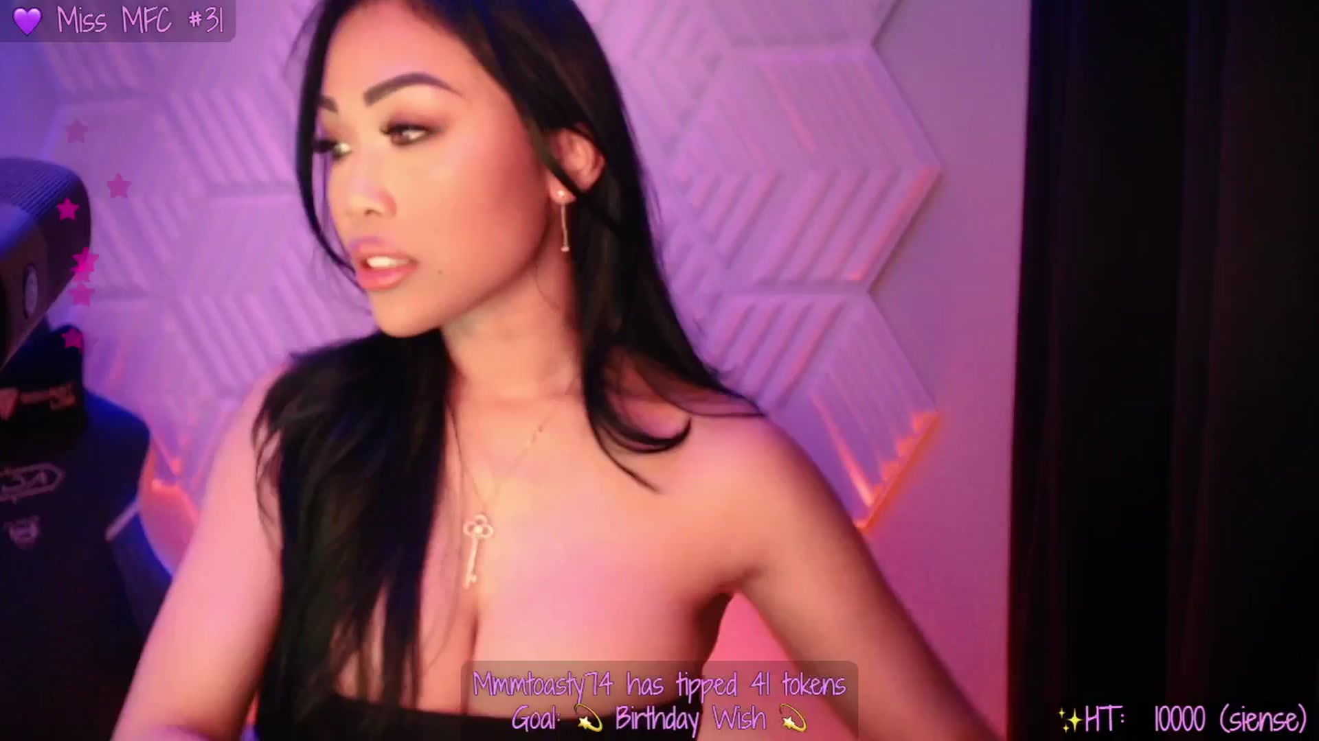 Gallery image thumbnail from SinCityVEE's myfreecams stream on, 03/01/2025, 09:09 image 11 of 20