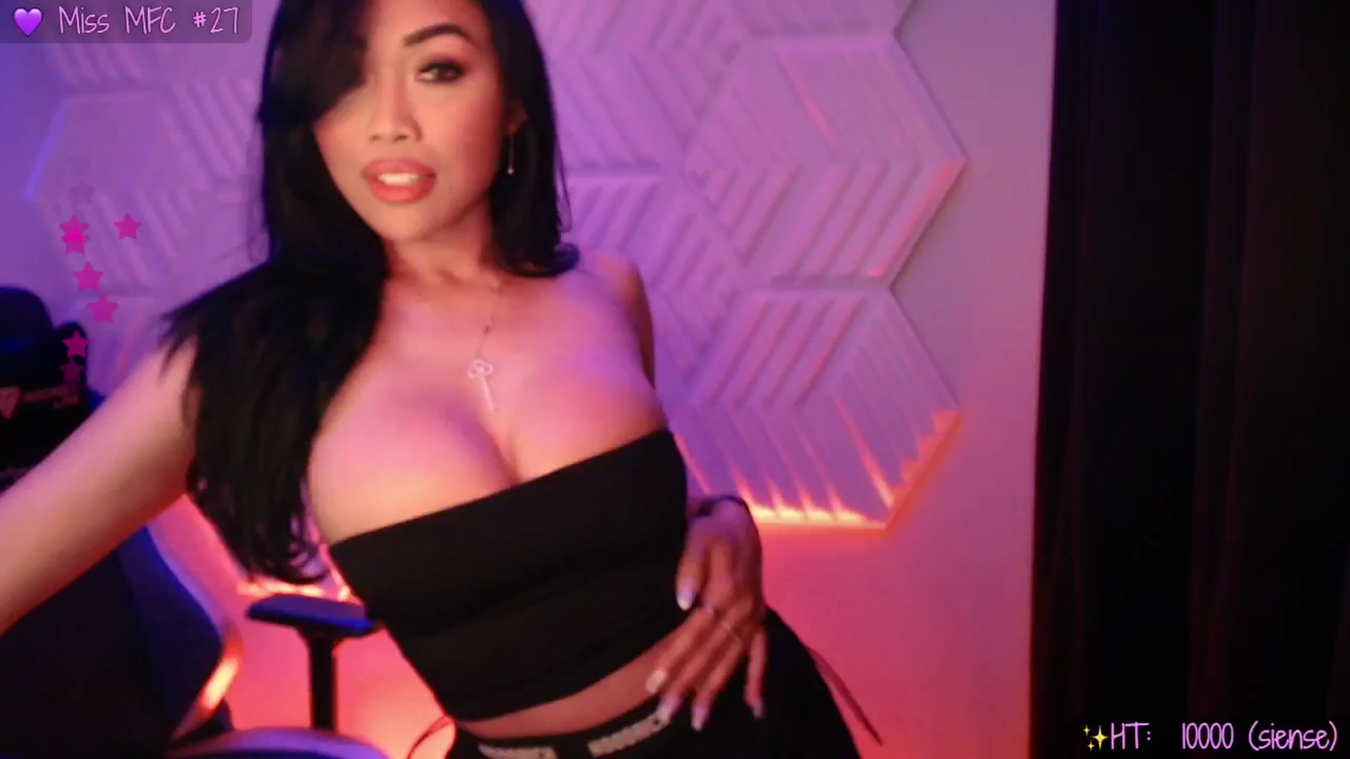 Gallery image thumbnail from SinCityVEE's myfreecams stream on, 03/01/2025, 09:09 image 13 of 20