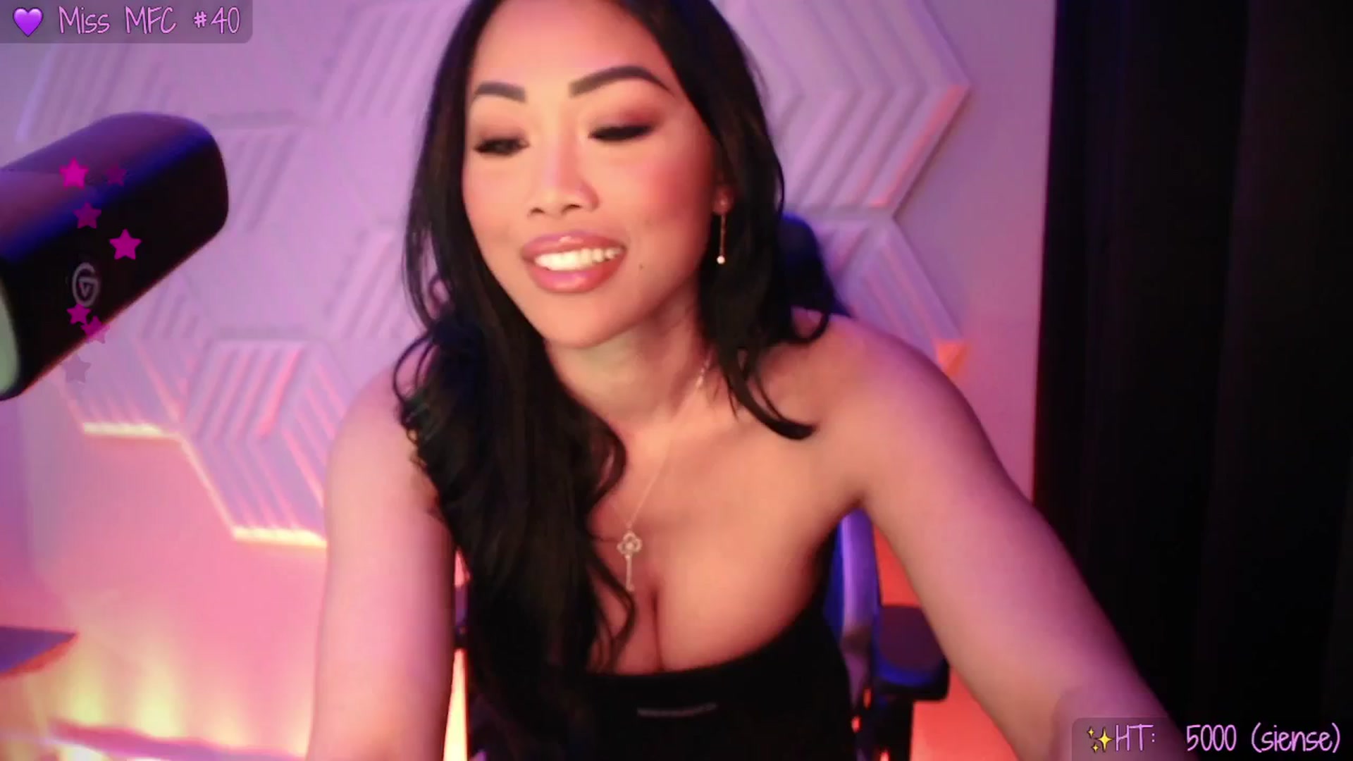 Gallery image thumbnail from SinCityVEE's myfreecams stream on, 03/01/2025, 09:09 image 4 of 20