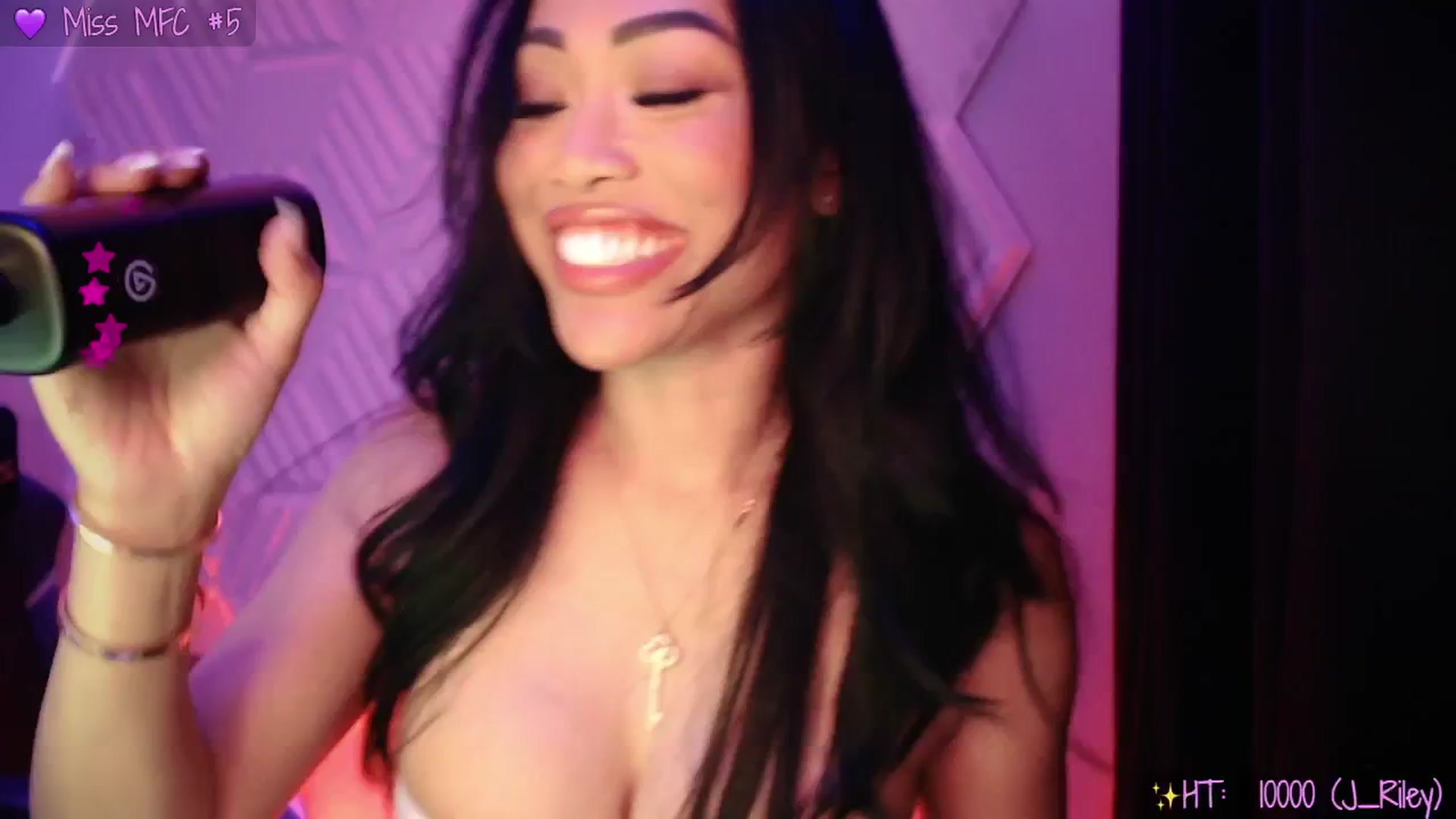 Gallery image thumbnail from SinCityVEE's myfreecams stream on, 03/02/2025, 10:10 image 16 of 20