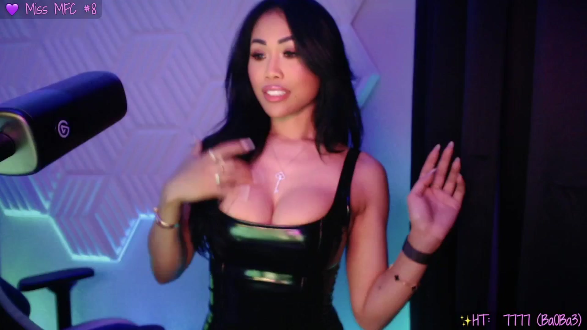 Gallery image thumbnail from SinCityVEE's myfreecams stream on, 03/09/2025, 10:15 image 11 of 20