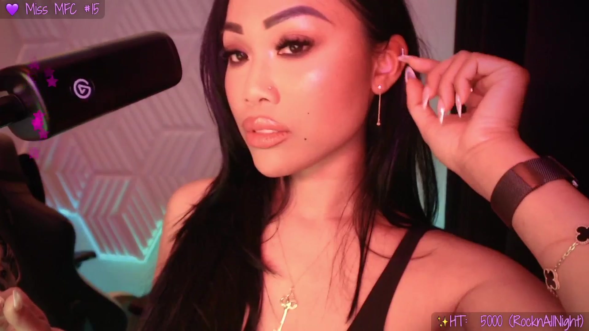 Gallery image thumbnail from SinCityVEE's myfreecams stream on, 03/15/2025, 08:06 image 13 of 20