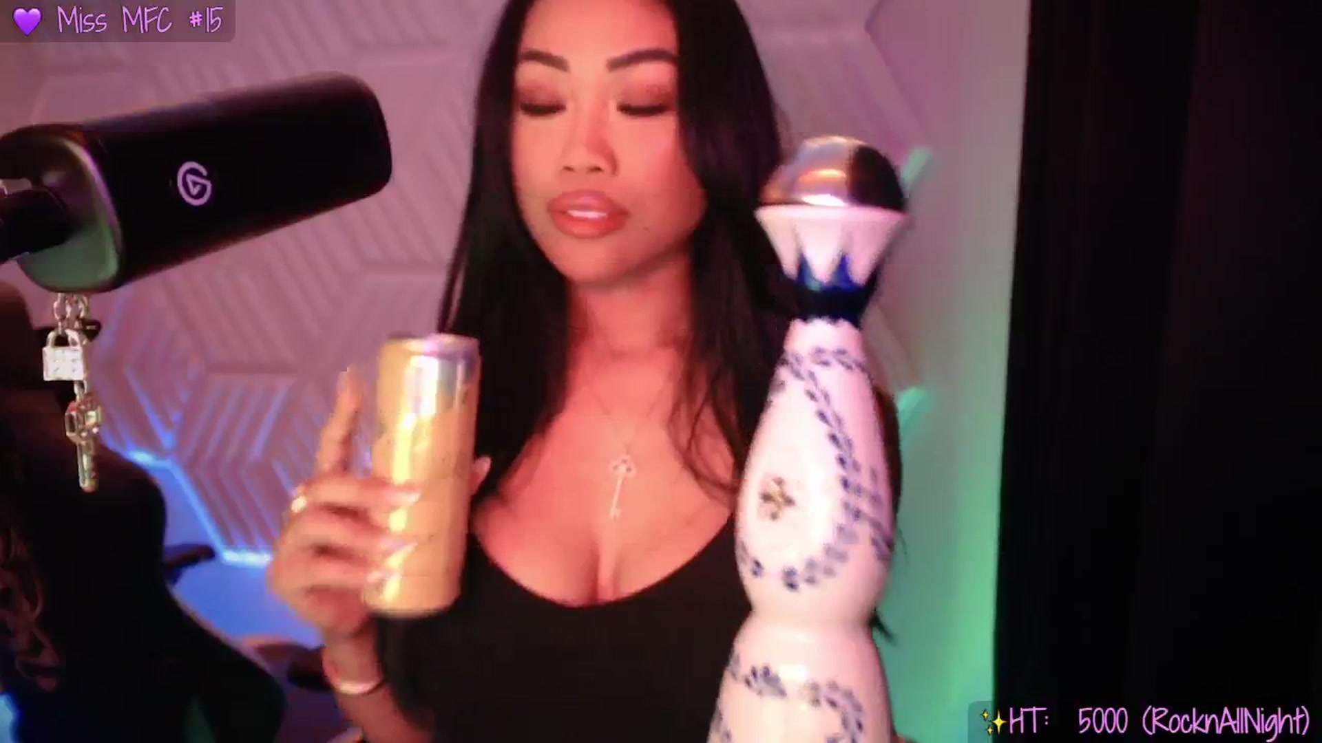 Gallery image thumbnail from SinCityVEE's myfreecams stream on, 03/15/2025, 08:06 image 14 of 20