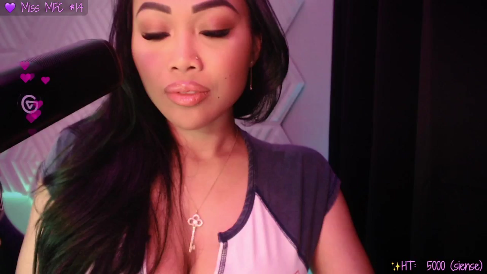 Gallery image thumbnail from SinCityVEE's myfreecams stream on, 03/22/2025, 08:41 image 13 of 20