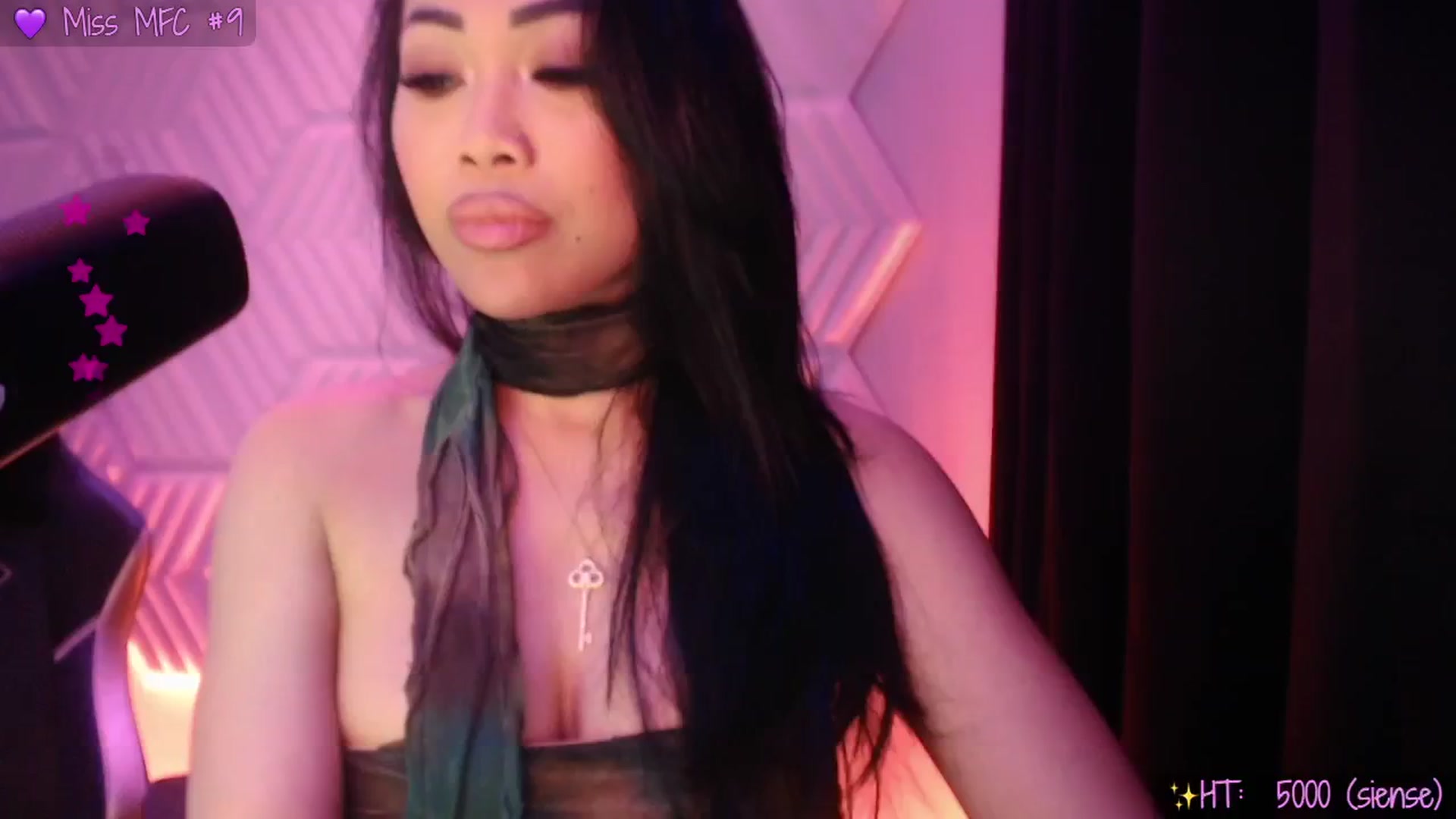 Gallery image thumbnail from SinCityVEE's myfreecams stream on, 03/26/2025, 09:14 image 7 of 20