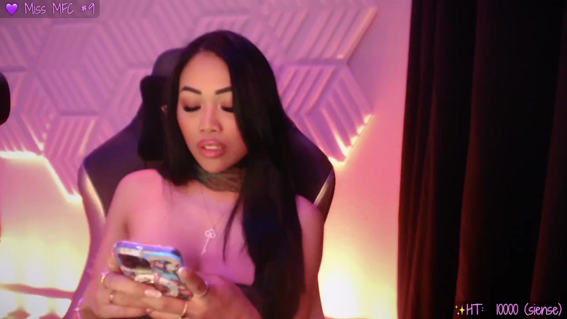 Gallery image thumbnail from SinCityVEE's myfreecams stream on, 03/26/2025, 09:14 image 19 of 20