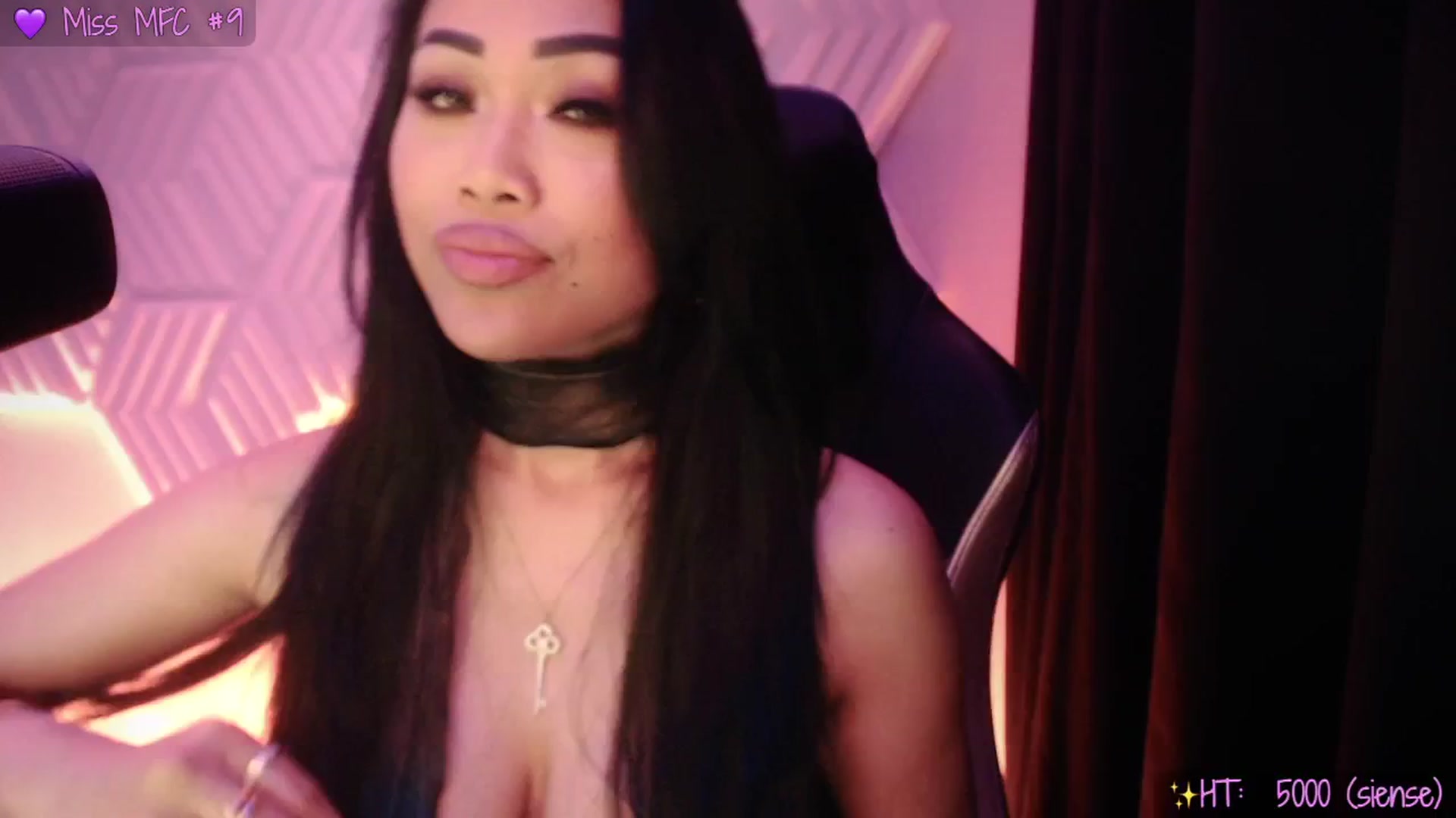 Gallery image thumbnail from SinCityVEE's myfreecams stream on, 03/26/2025, 09:14 image 9 of 20