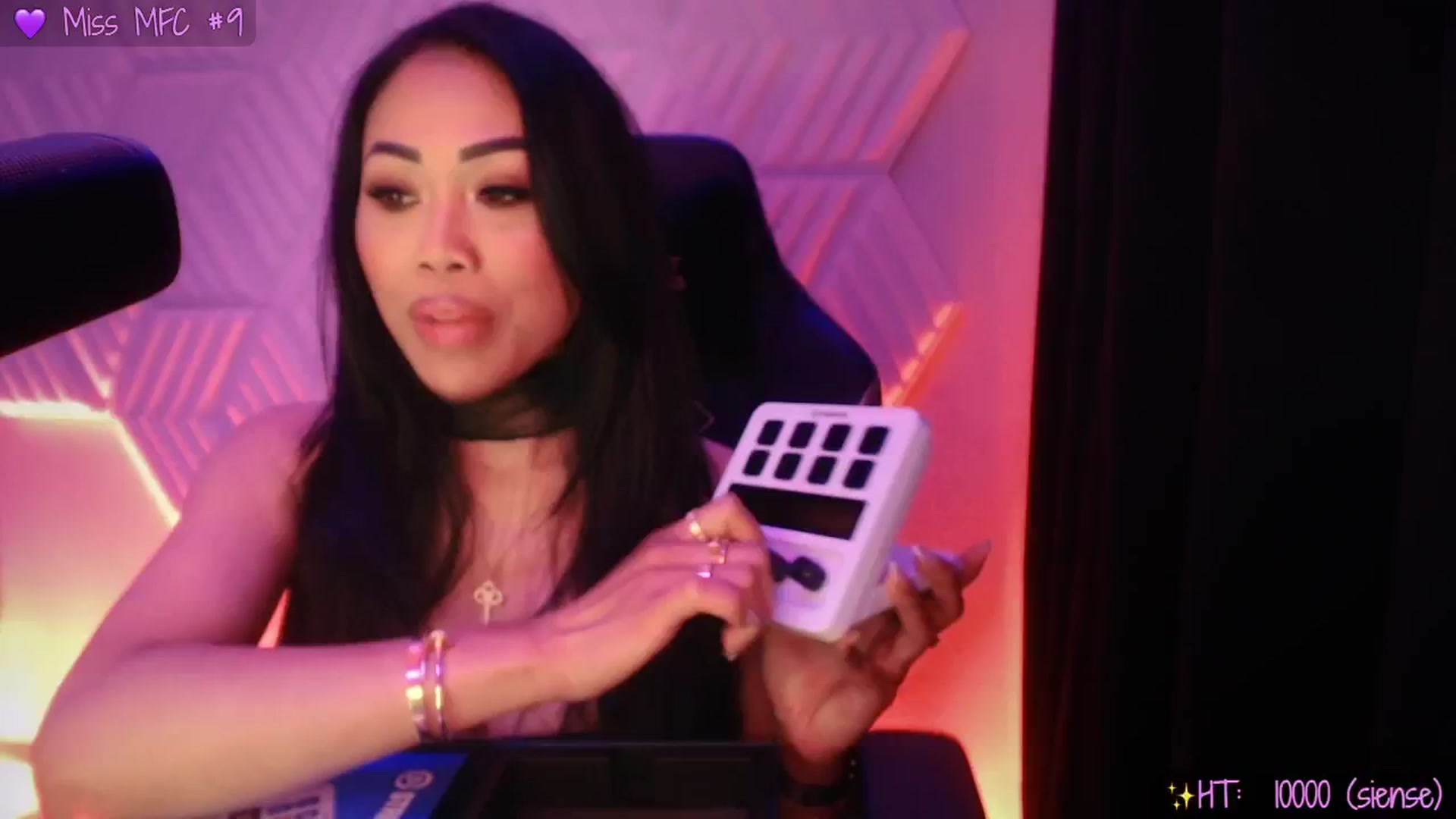 Gallery image thumbnail from SinCityVEE's myfreecams stream on, 03/26/2025, 09:14 image 17 of 20