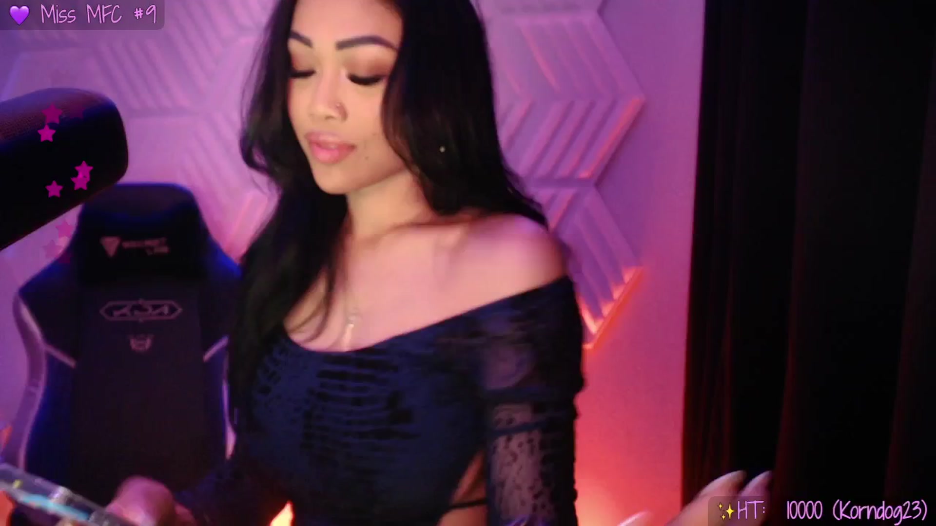 Gallery image thumbnail from SinCityVEE's myfreecams stream on, 03/28/2025, 09:43 image 10 of 20