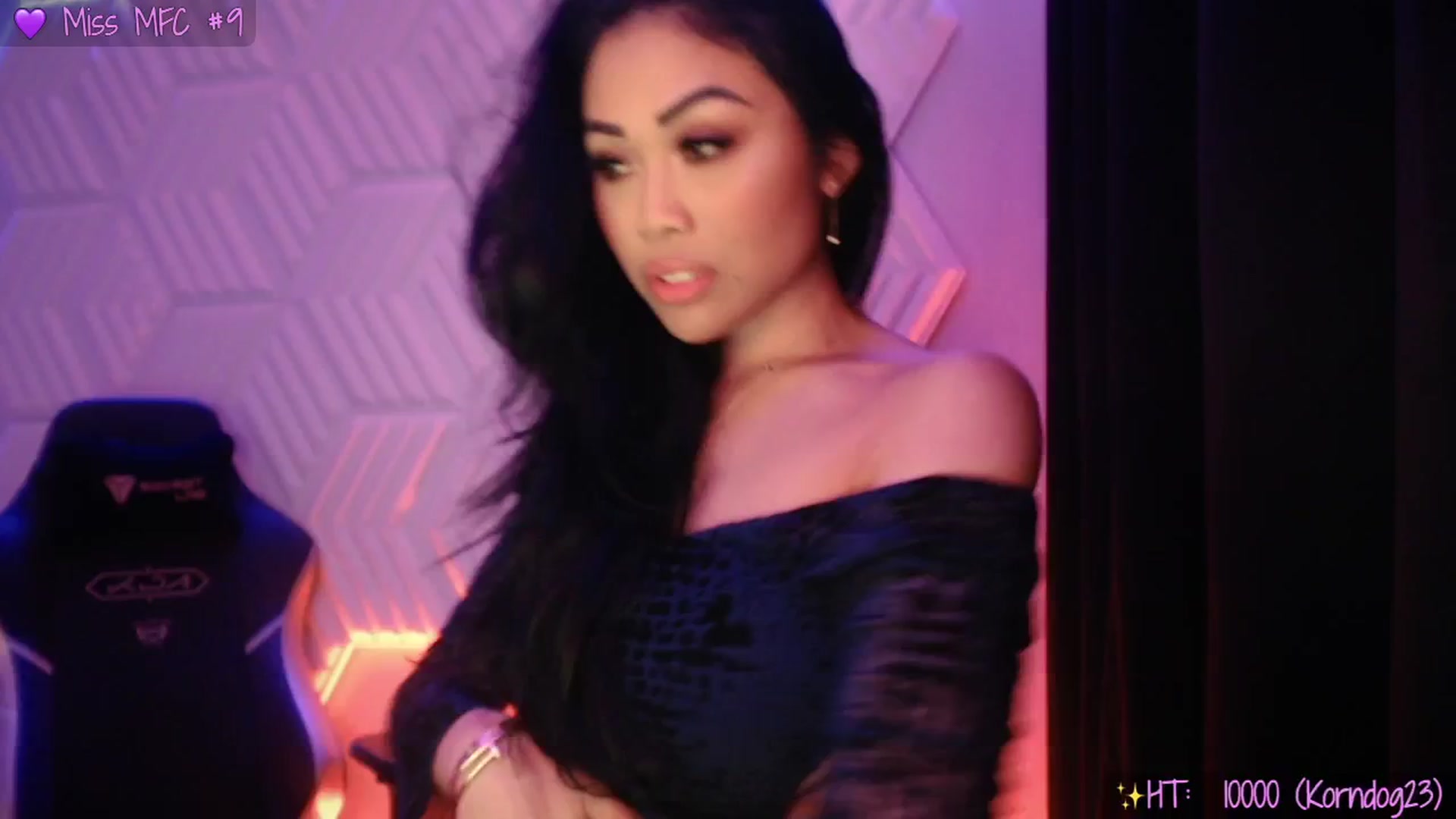 Gallery image thumbnail from SinCityVEE's myfreecams stream on, 03/28/2025, 09:43 image 14 of 20
