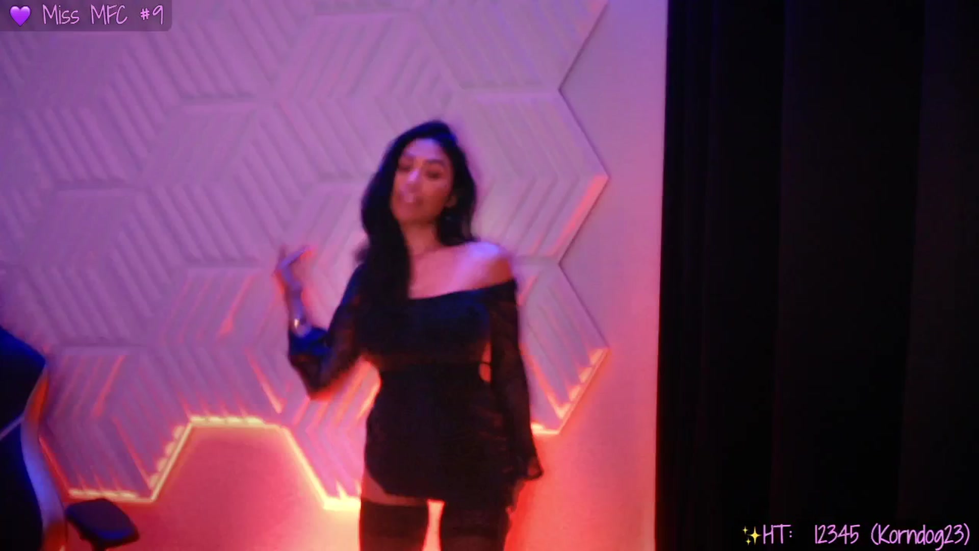 Gallery image thumbnail from SinCityVEE's myfreecams stream on, 03/28/2025, 10:48 image 11 of 20