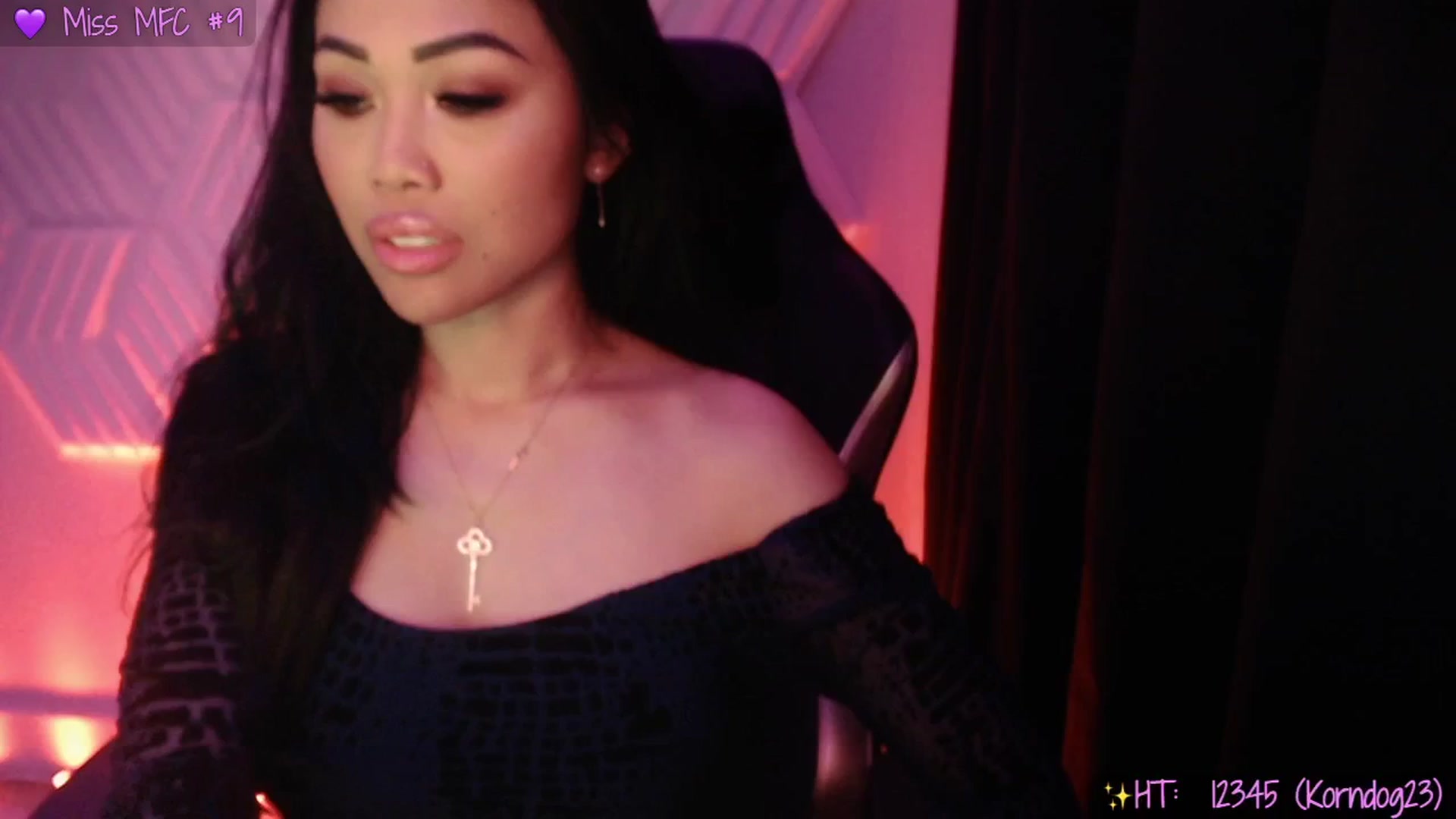 Gallery image thumbnail from SinCityVEE's myfreecams stream on, 03/28/2025, 10:48 image 19 of 20