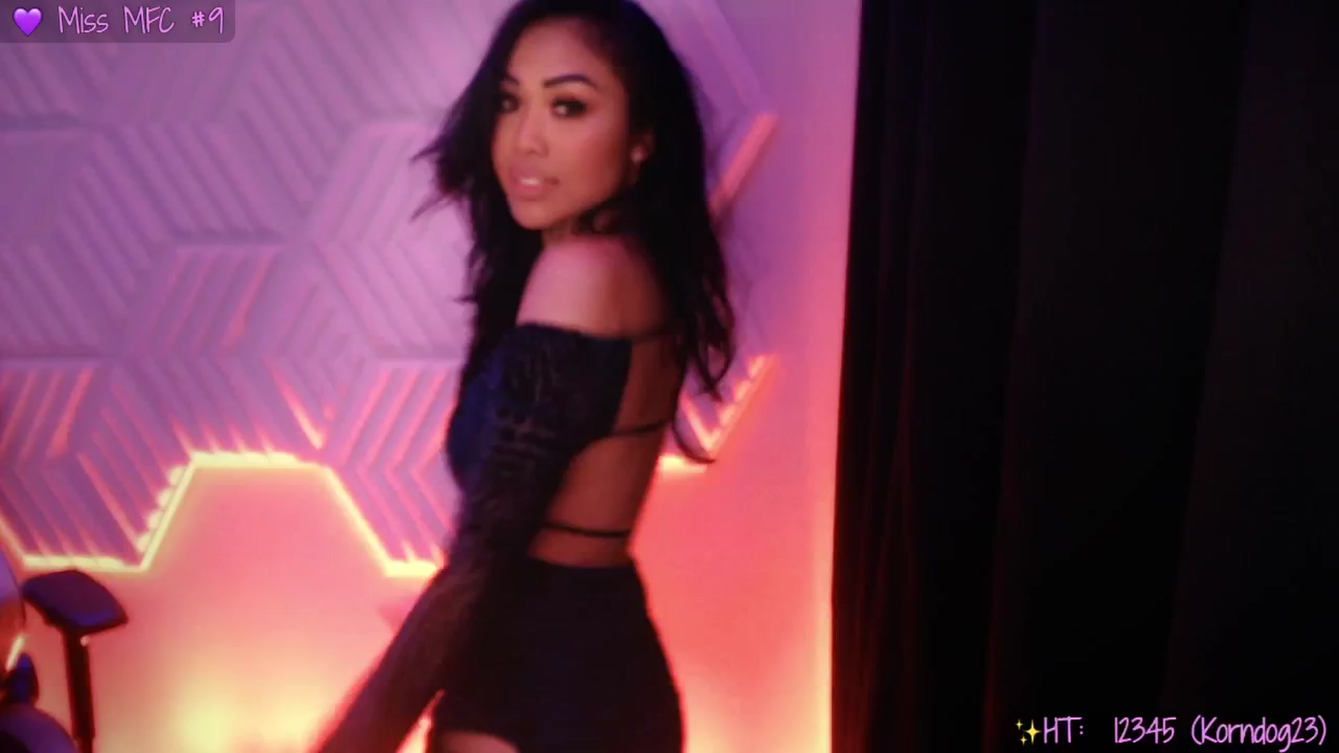 Gallery image thumbnail from SinCityVEE's myfreecams stream on, 03/28/2025, 10:48 image 2 of 20