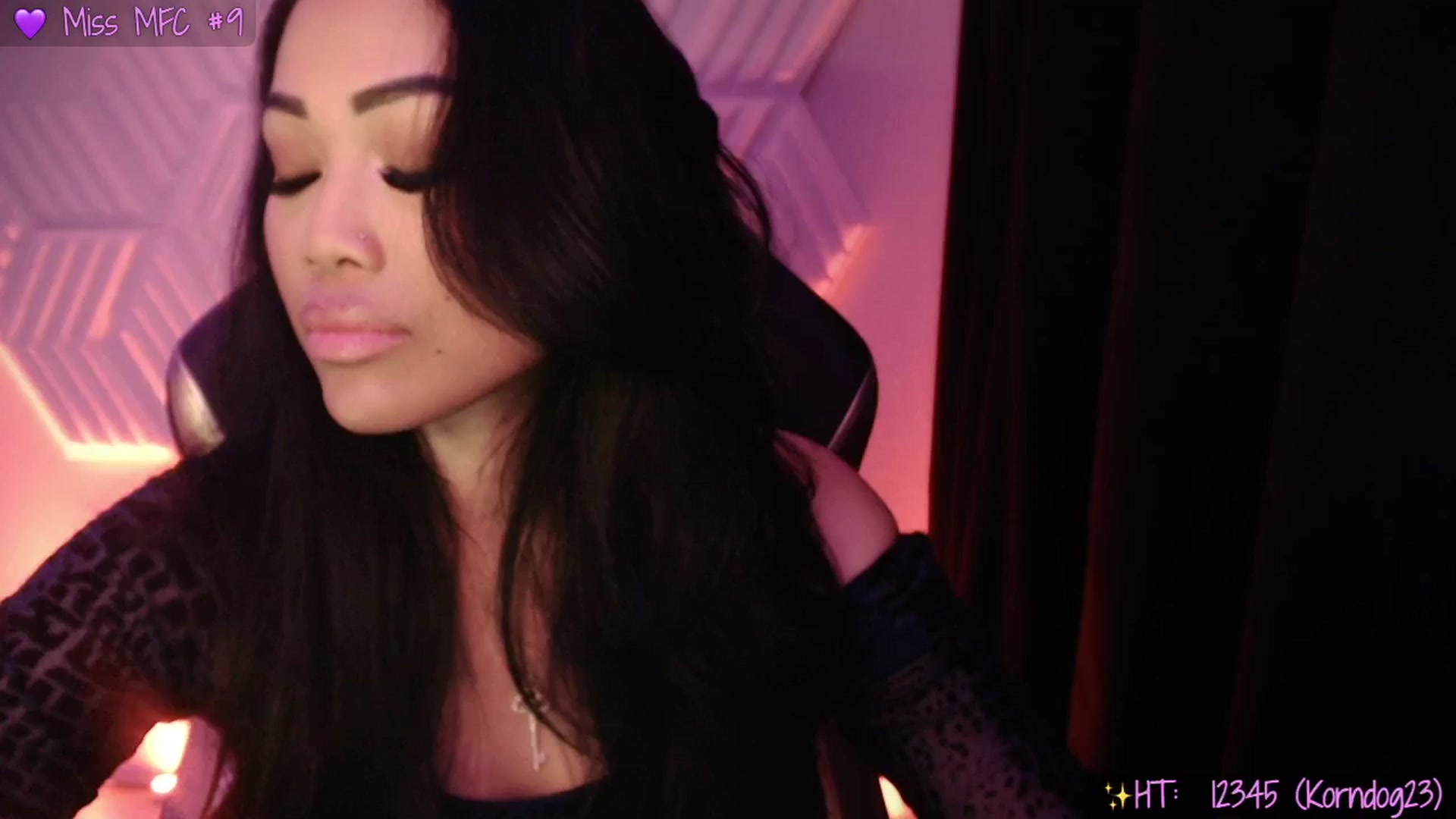 Gallery image thumbnail from SinCityVEE's myfreecams stream on, 03/28/2025, 10:48 image 20 of 20