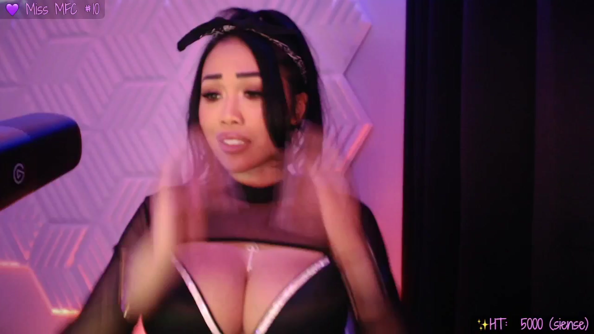 Gallery image thumbnail from SinCityVEE's myfreecams stream on, 03/29/2025, 08:59 image 1 of 20