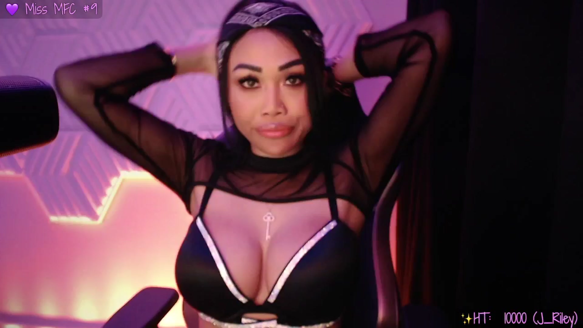 Gallery image thumbnail from SinCityVEE's myfreecams stream on, 03/29/2025, 08:59 image 18 of 20