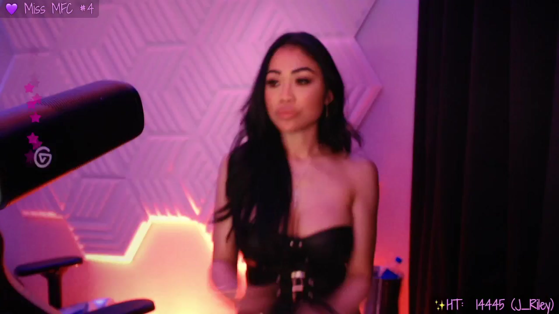 Gallery image thumbnail from SinCityVEE's myfreecams stream on, 04/05/2025, 08:16 image 20 of 20