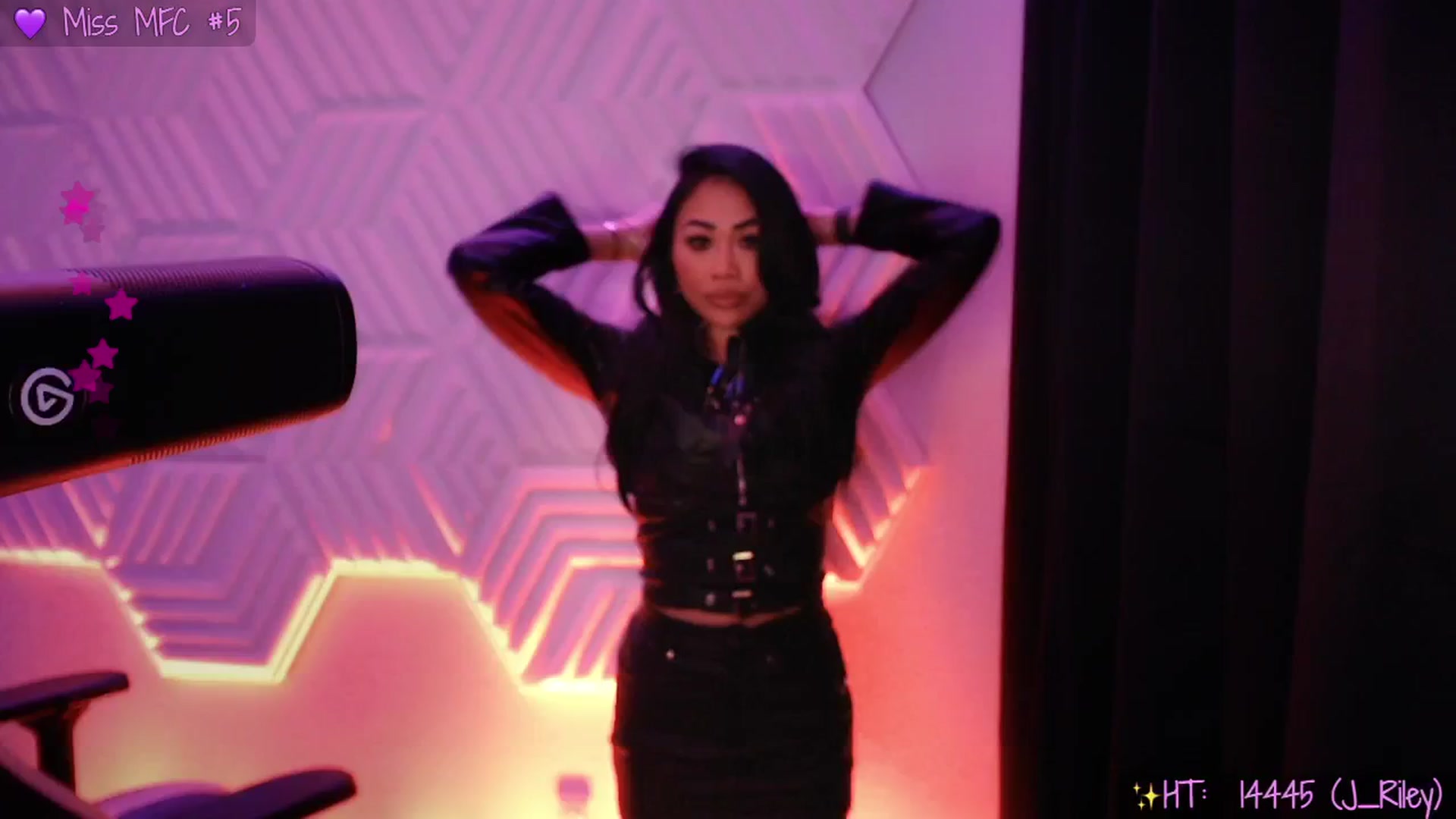 Gallery image thumbnail from SinCityVEE's myfreecams stream on, 04/05/2025, 08:16 image 5 of 20