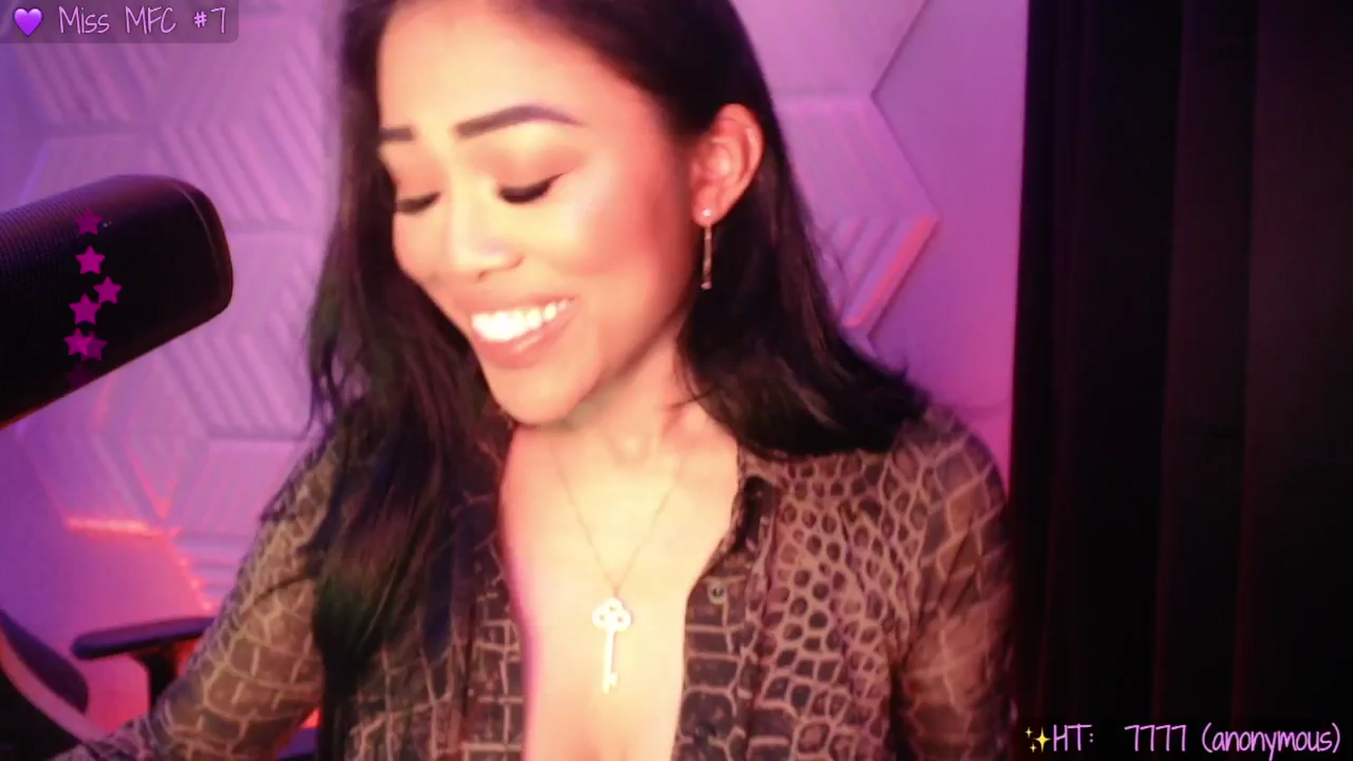 Gallery image thumbnail from SinCityVEE's myfreecams stream on, 04/08/2025, 10:33 image 7 of 20