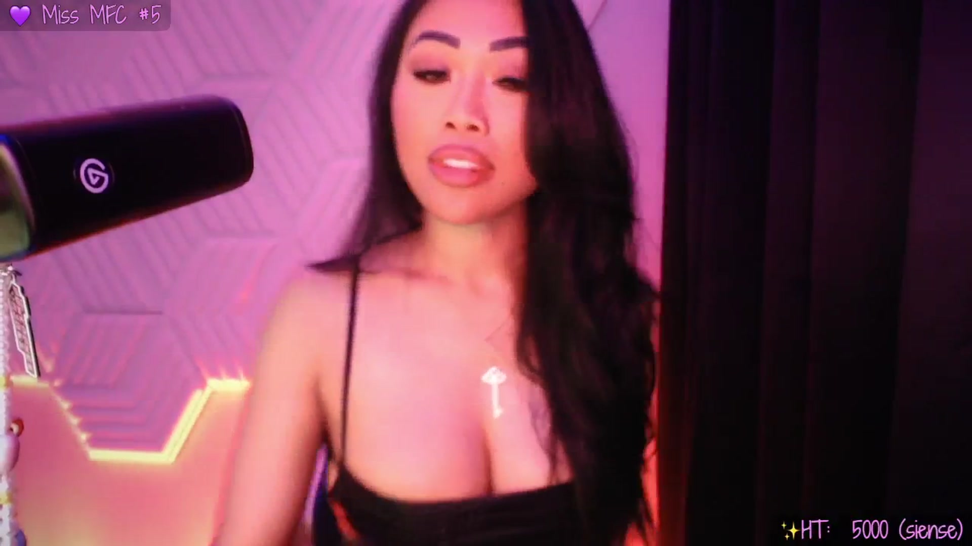 Gallery image thumbnail from SinCityVEE's myfreecams stream on, 04/09/2025, 07:49 image 8 of 20