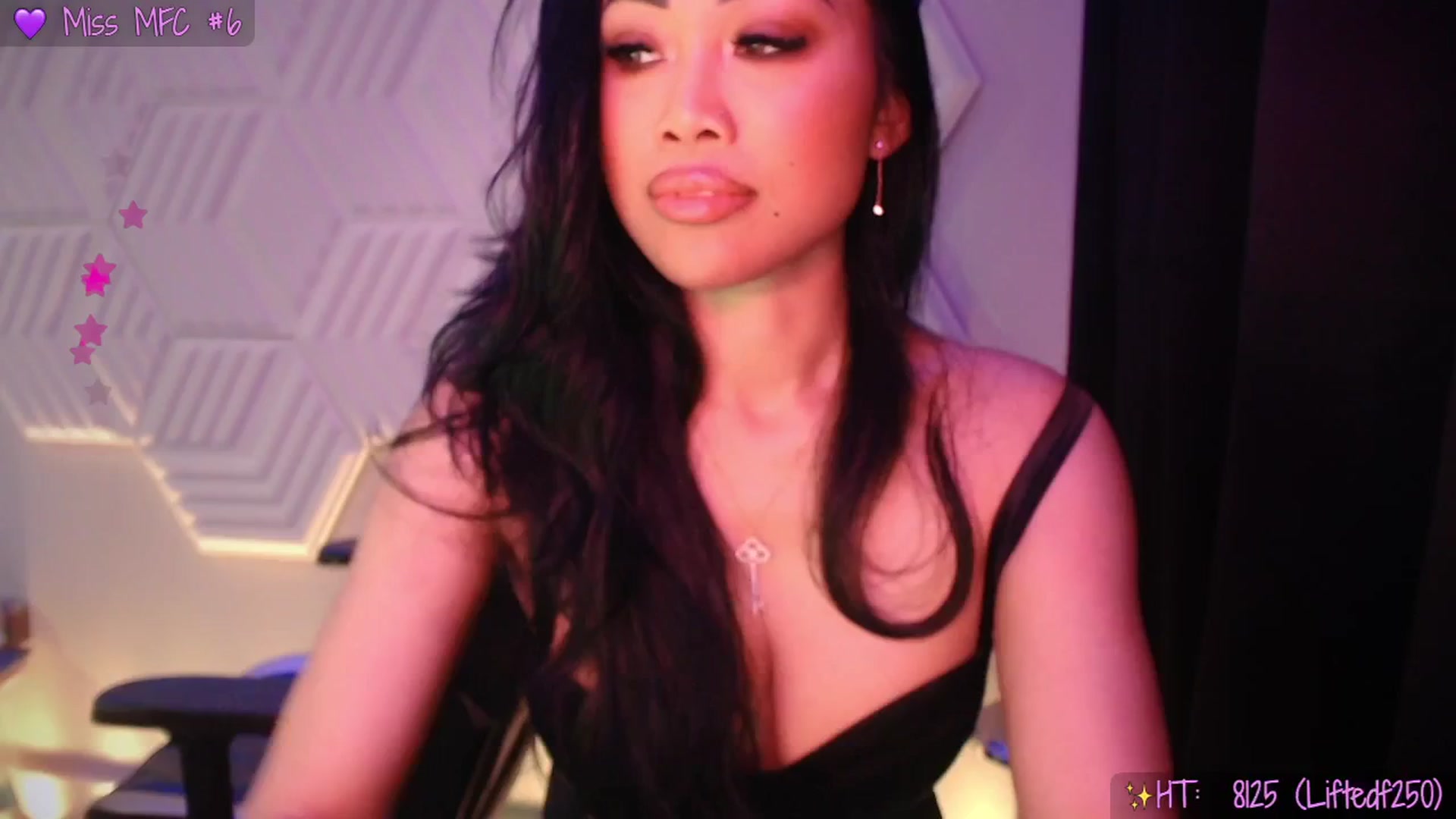 Gallery image thumbnail from SinCityVEE's myfreecams stream on, 04/16/2025, 08:34 image 4 of 20