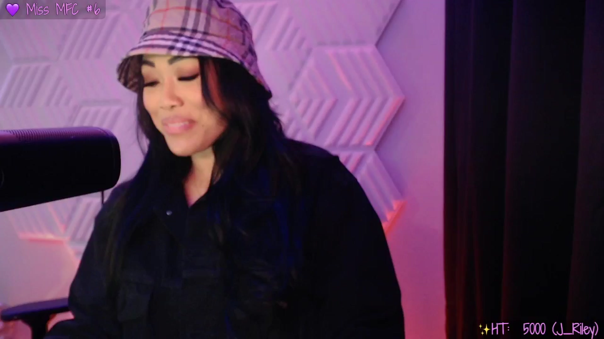 Gallery image thumbnail from SinCityVEE's myfreecams stream on, 04/18/2025, 07:16 image 14 of 20