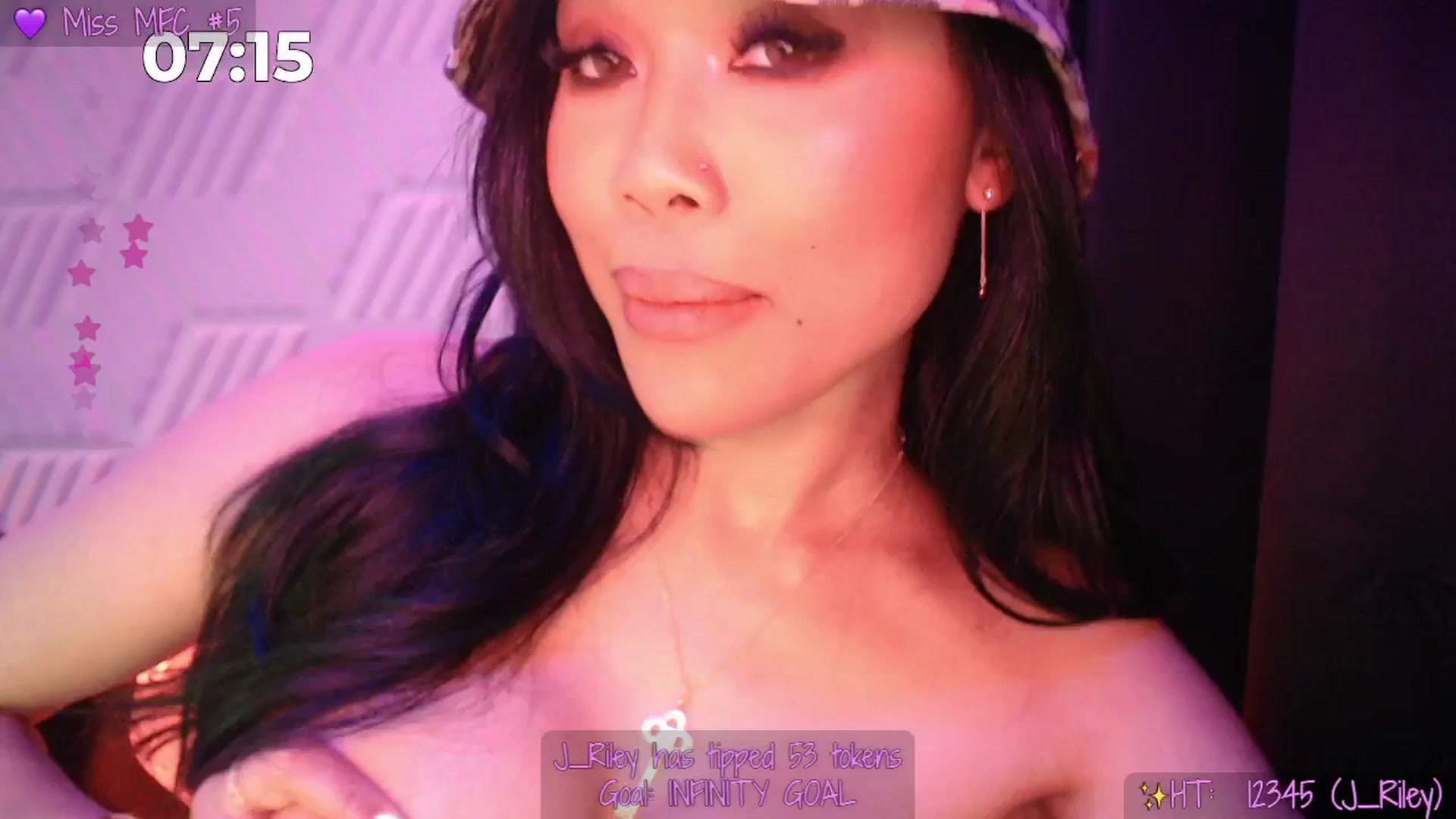 Gallery image thumbnail from SinCityVEE's myfreecams stream on, 04/23/2025, 07:20 image 11 of 20