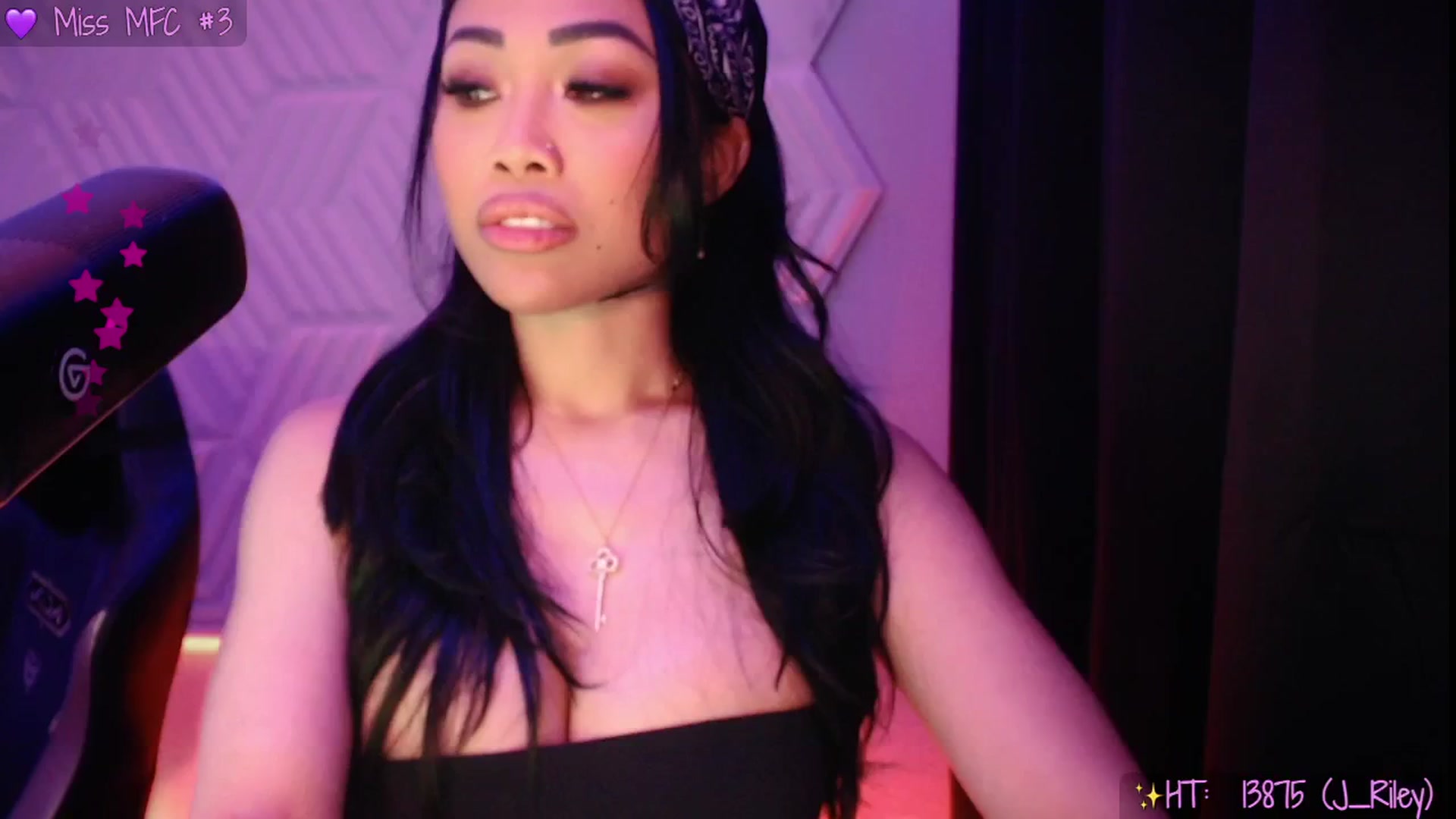Gallery image thumbnail from SinCityVEE's myfreecams stream on, 04/26/2025, 09:15 image 11 of 20