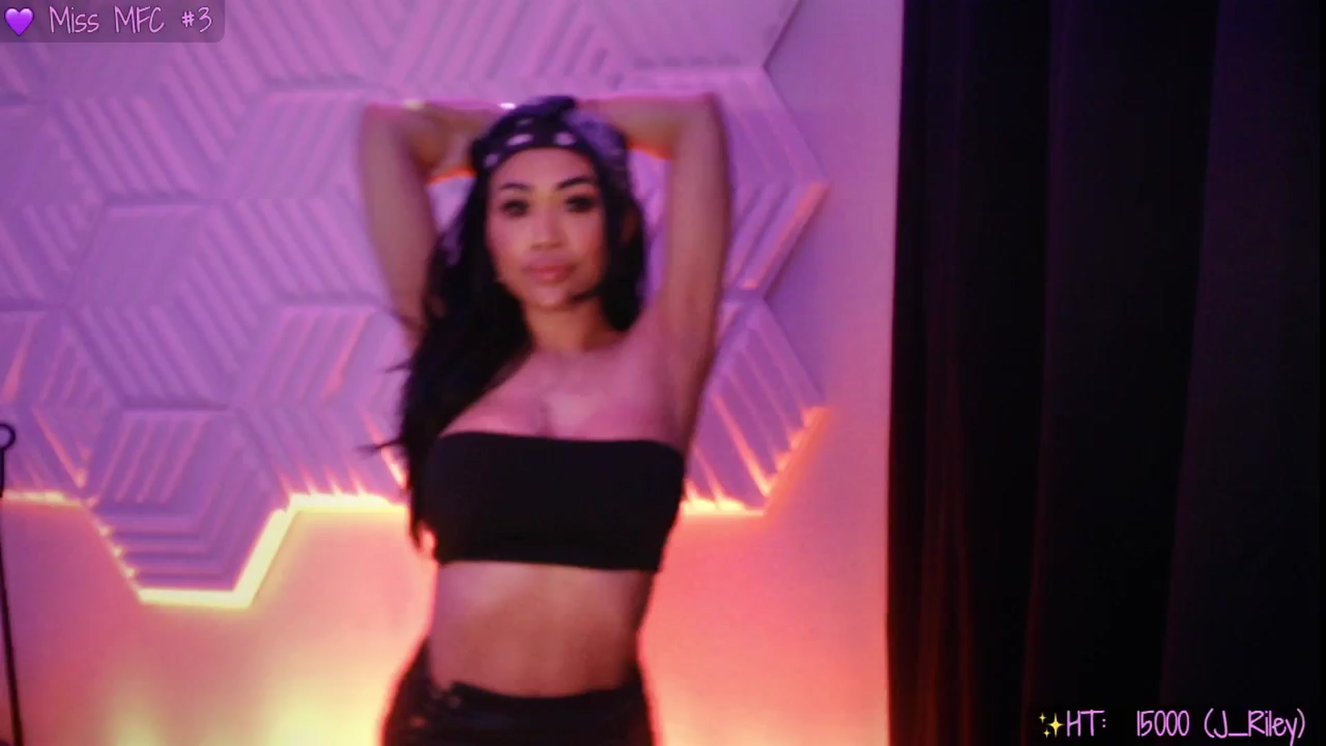 Gallery image thumbnail from SinCityVEE's myfreecams stream on, 04/26/2025, 11:31 image 3 of 20