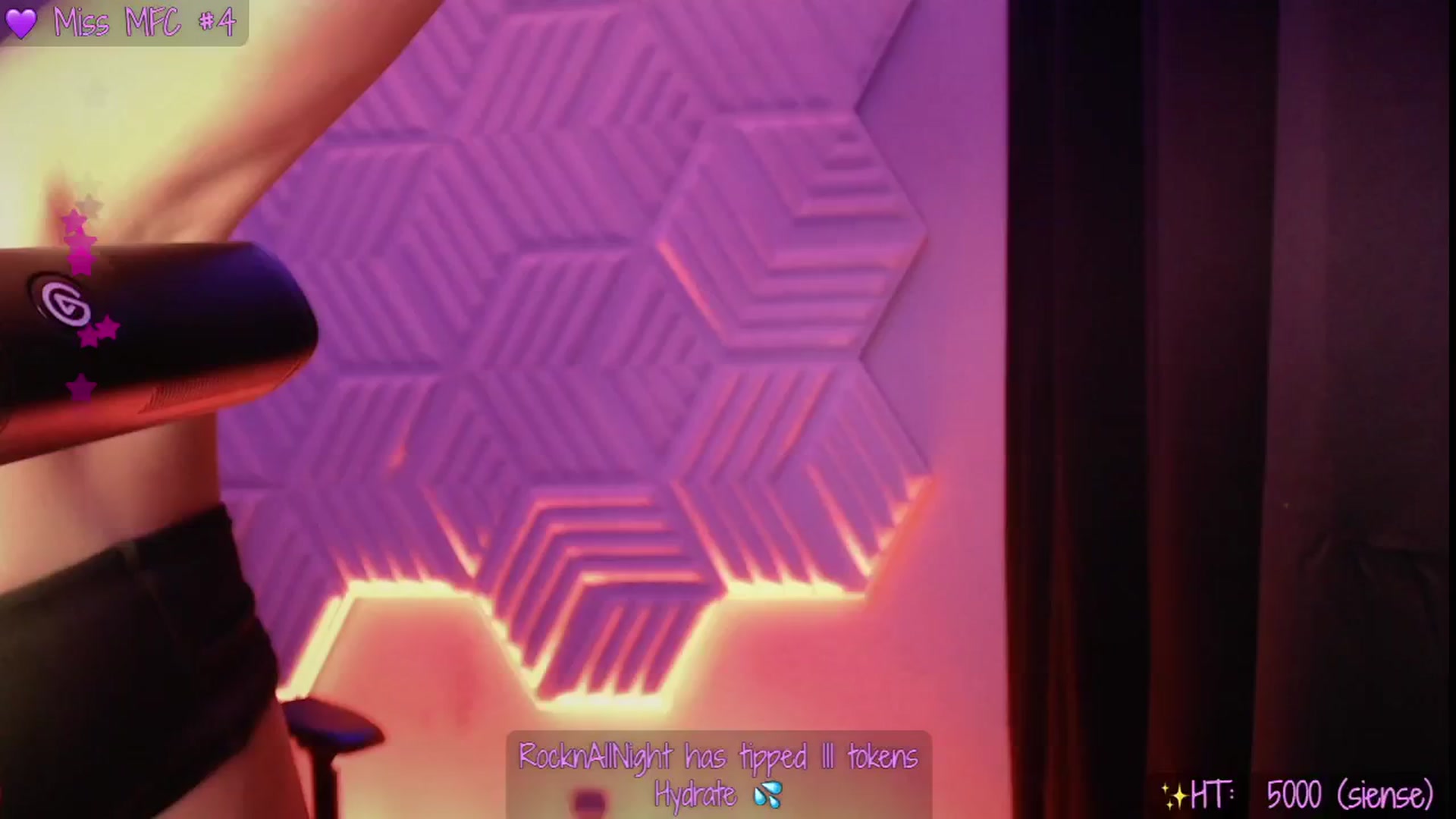 Gallery image thumbnail from SinCityVEE's myfreecams stream on, 04/29/2025, 12:22 image 4 of 20