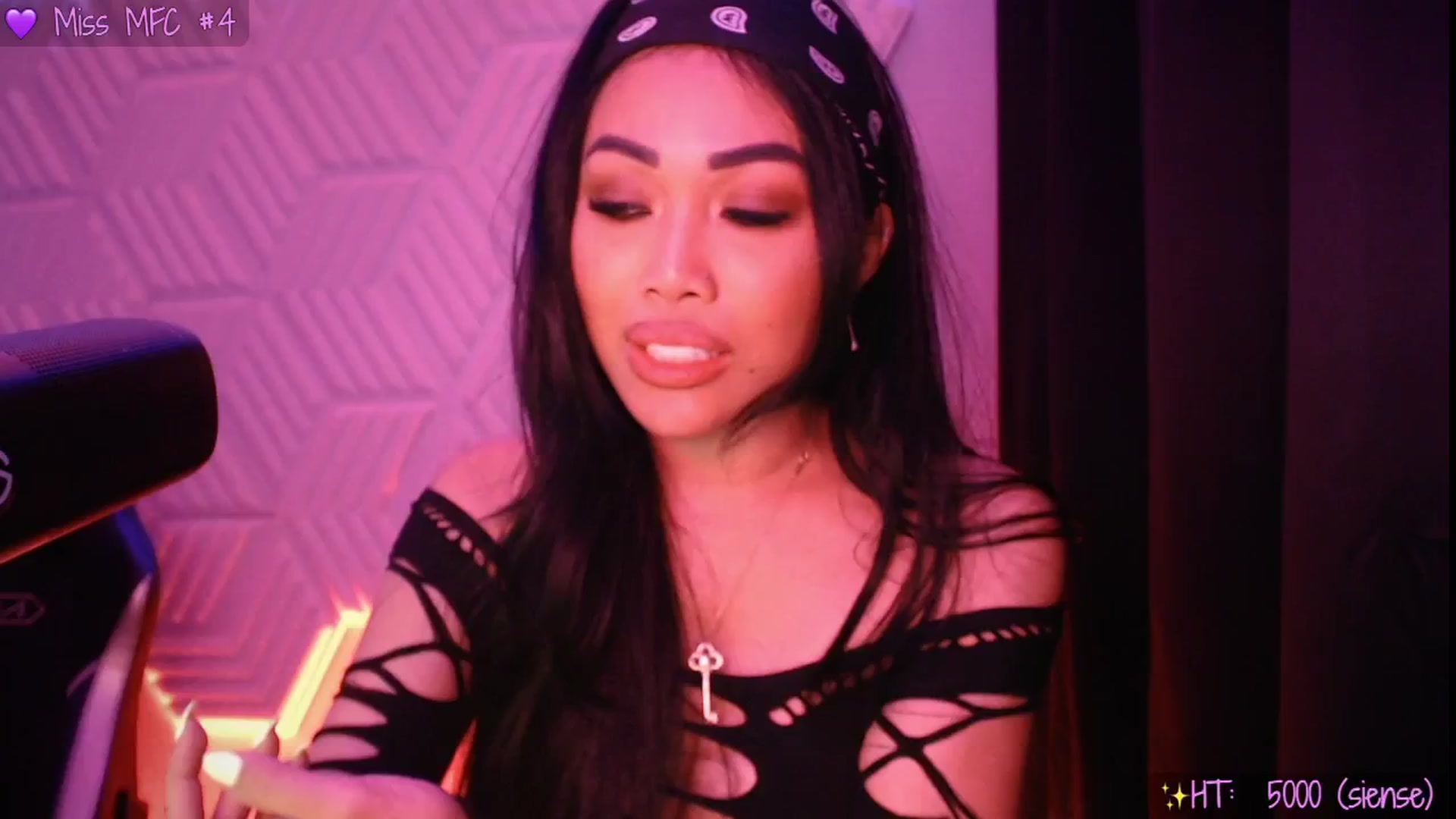 Gallery image thumbnail from SinCityVEE's myfreecams stream on, 04/30/2025, 06:15 image 12 of 20