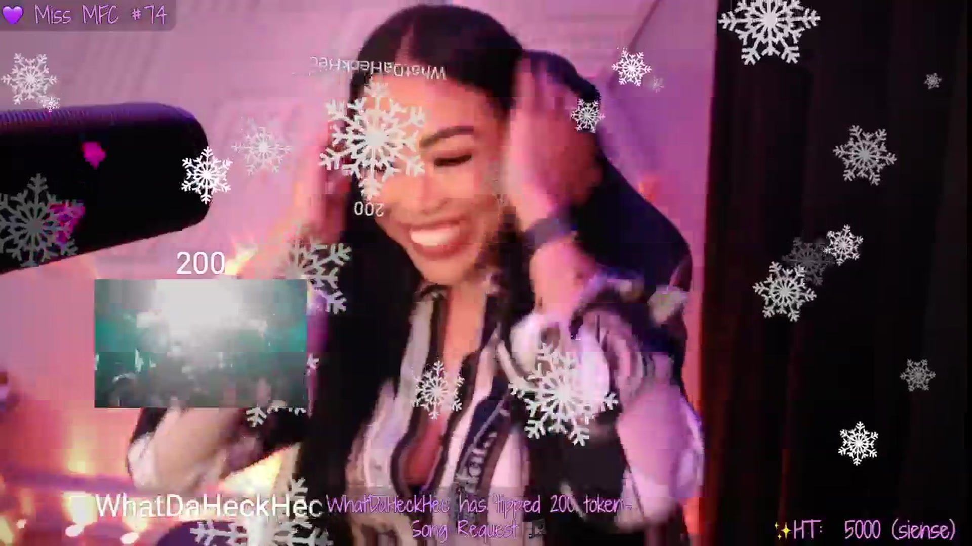 Gallery image thumbnail from SinCityVEE's myfreecams stream on, 05/17/2025, 10:24 image 2 of 20