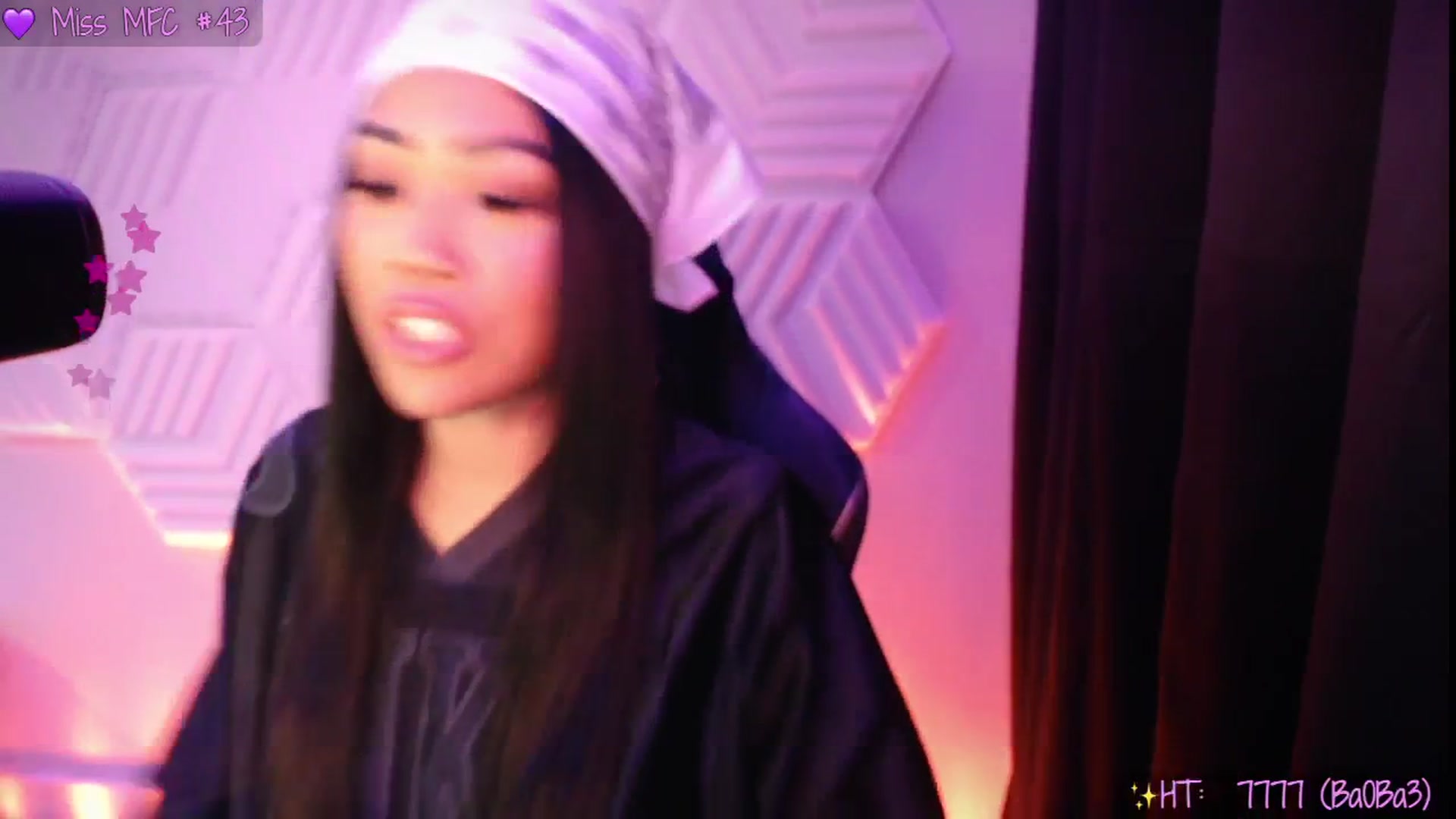 Gallery image thumbnail from SinCityVEE's myfreecams stream on, 05/18/2025, 11:24 image 4 of 20