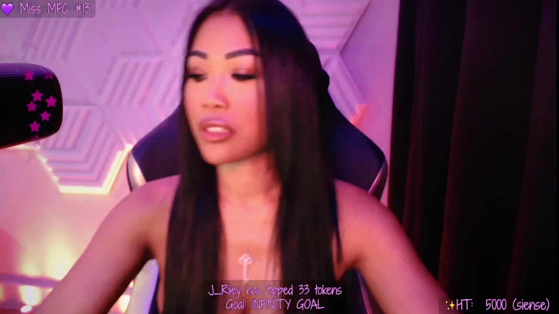 Gallery image thumbnail from SinCityVEE's myfreecams stream on, 06/01/2025, 09:49 image 3 of 20