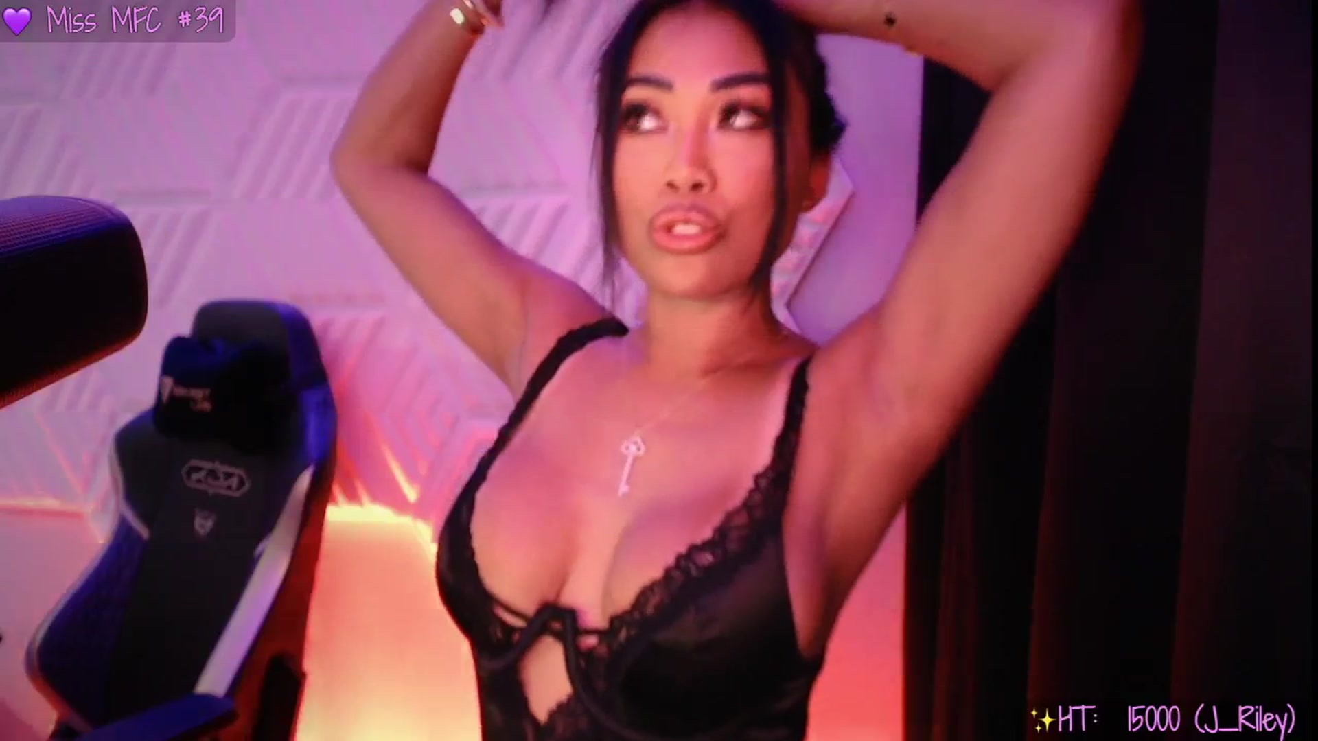 Gallery image thumbnail from SinCityVEE's myfreecams stream on, 06/01/2025, 09:49 image 16 of 20
