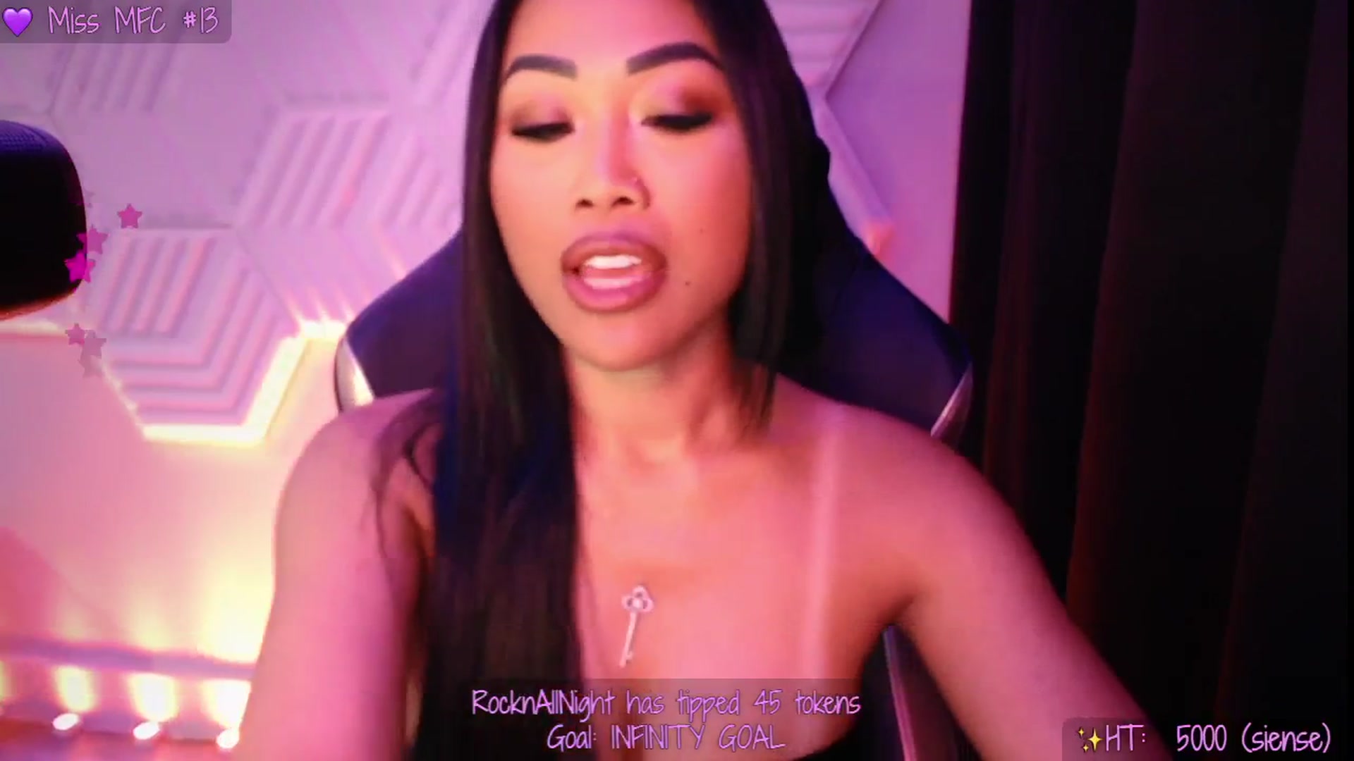 Gallery image thumbnail from SinCityVEE's myfreecams stream on, 06/01/2025, 09:49 image 4 of 20