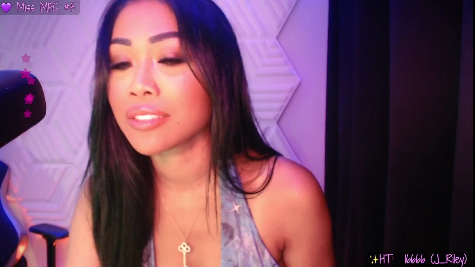 Gallery image thumbnail from SinCityVEE's myfreecams stream on, 06/05/2025, 08:52 image 13 of 20