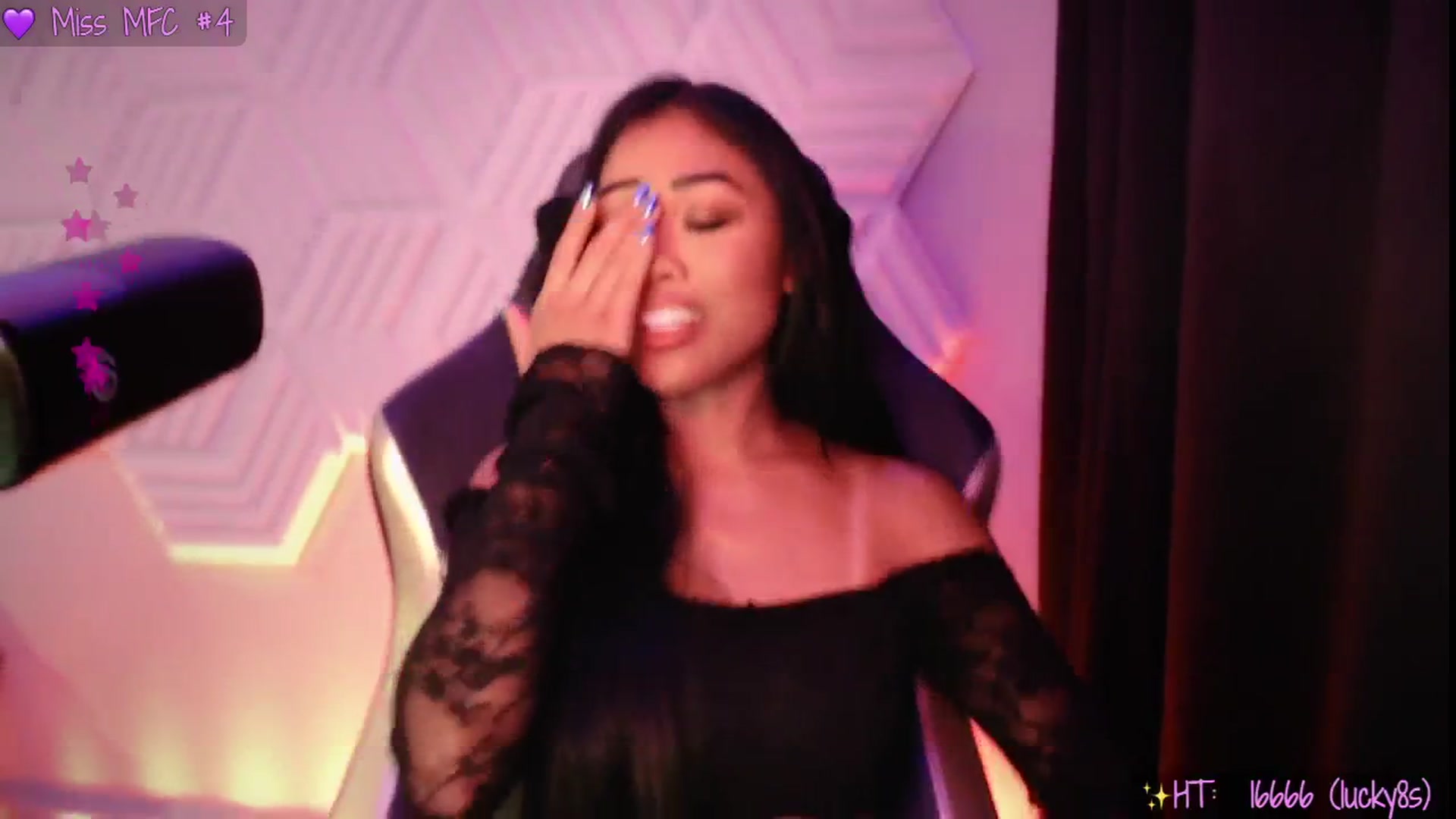 Gallery image thumbnail from SinCityVEE's myfreecams stream on, 06/07/2025, 09:37 image 2 of 20