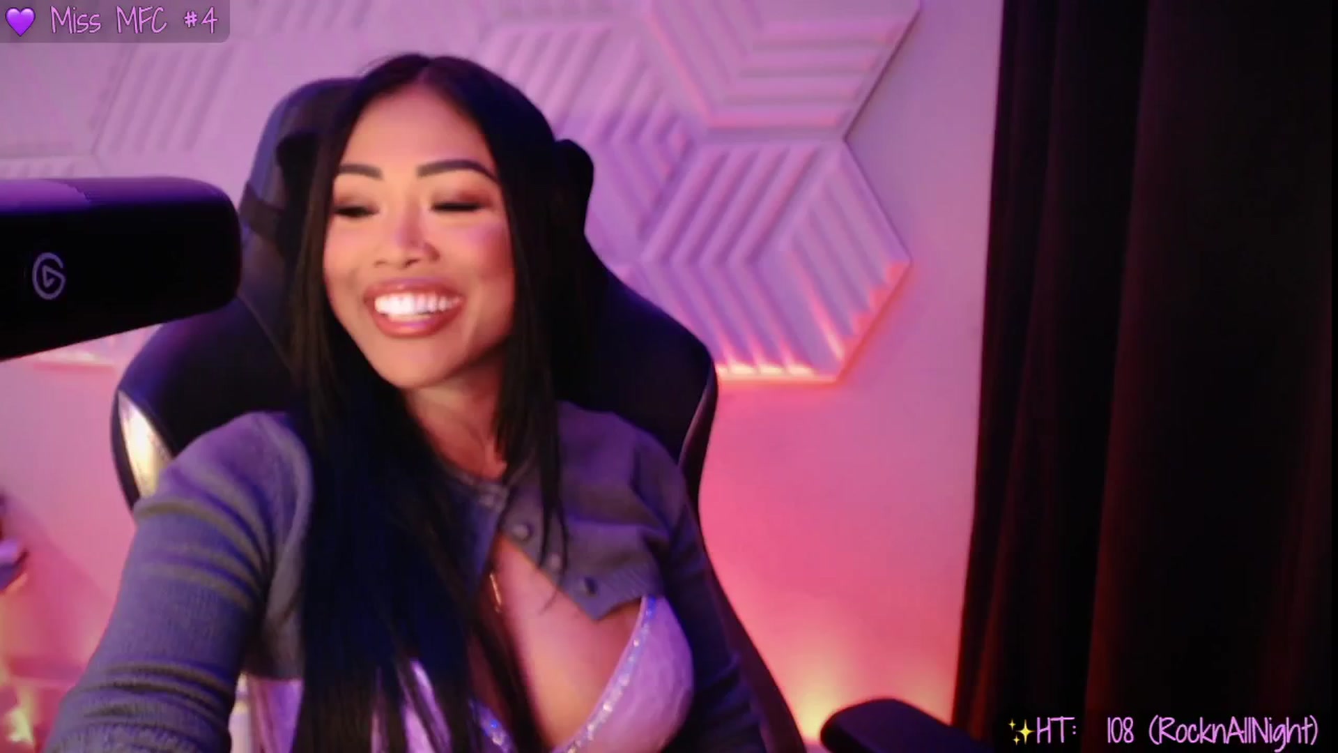 Gallery image thumbnail from SinCityVEE's myfreecams stream on, 06/08/2025, 08:18 image 1 of 20