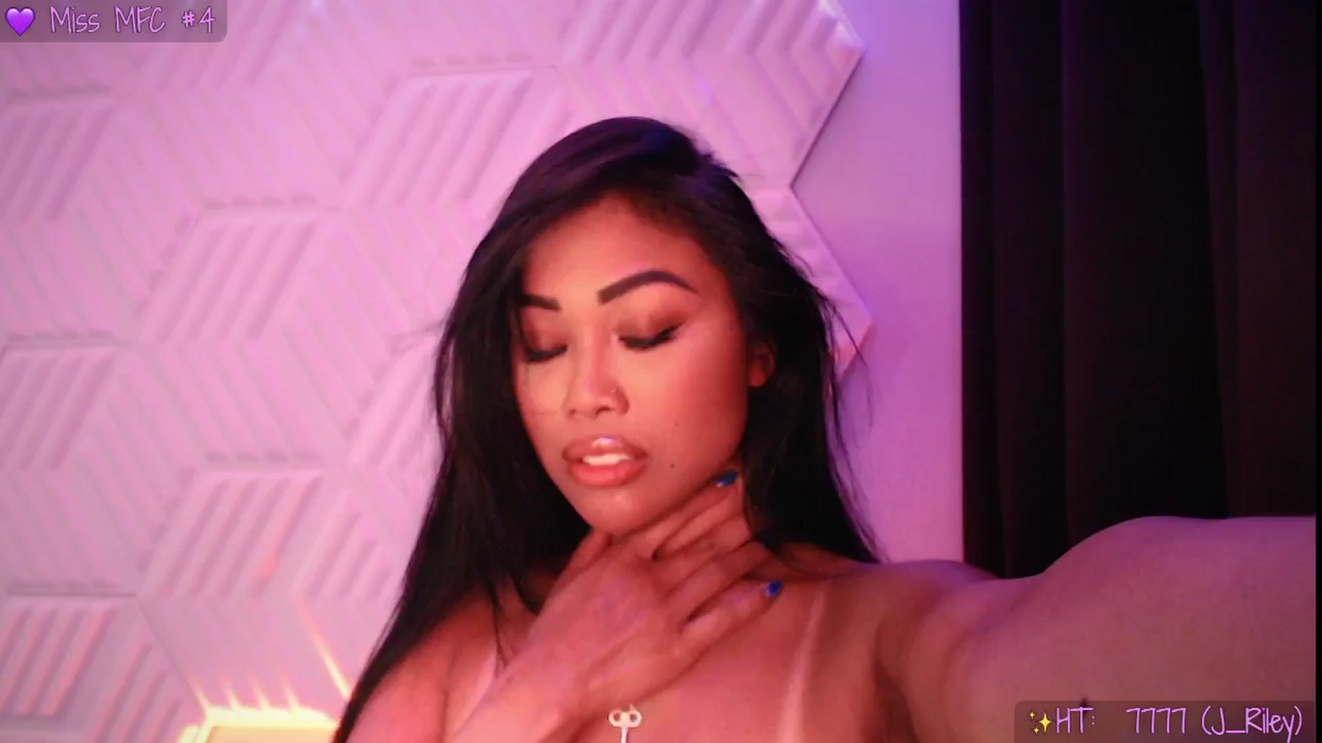 Gallery image thumbnail from SinCityVEE's myfreecams stream on, 06/11/2025, 09:48 image 13 of 20