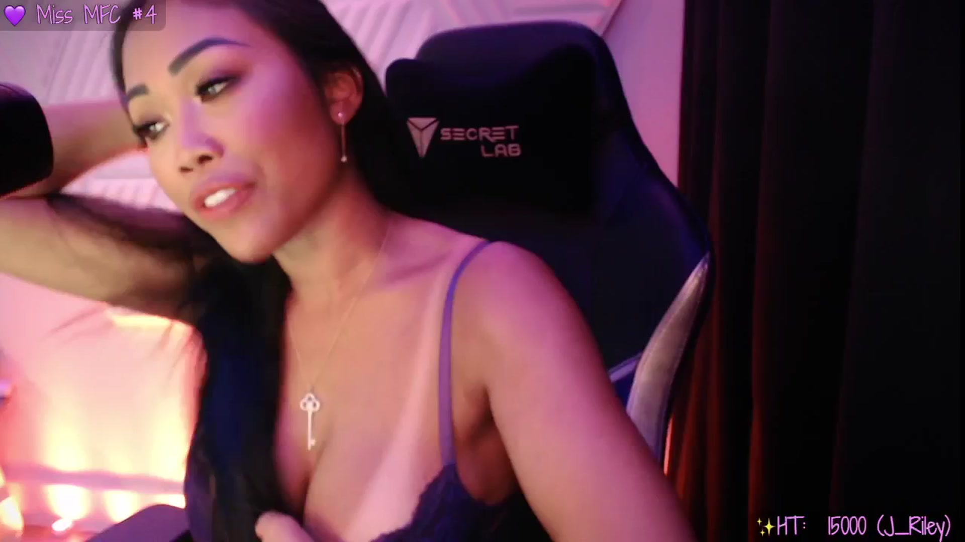 Gallery image thumbnail from SinCityVEE's myfreecams stream on, 06/13/2025, 09:52 image 16 of 20